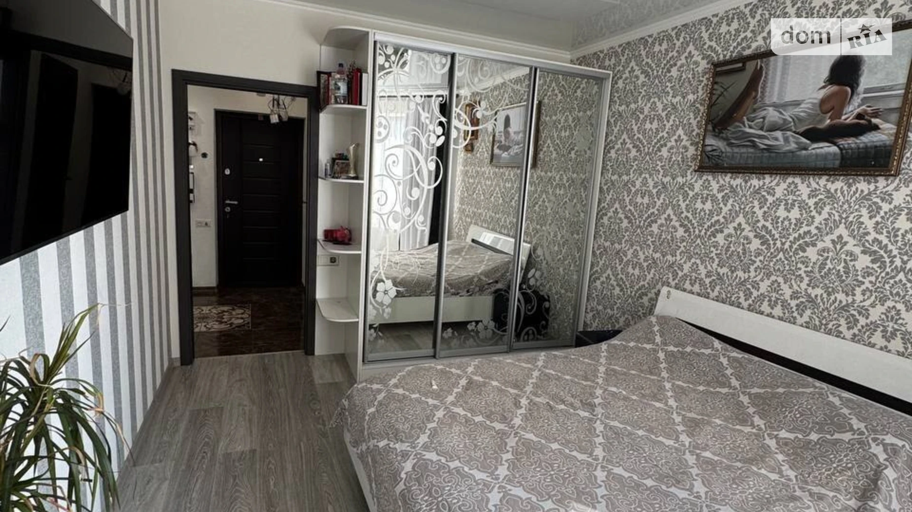 Продается 1-комнатная квартира 35.7 кв. м в Лиманке, мас. Радужный - фото 2