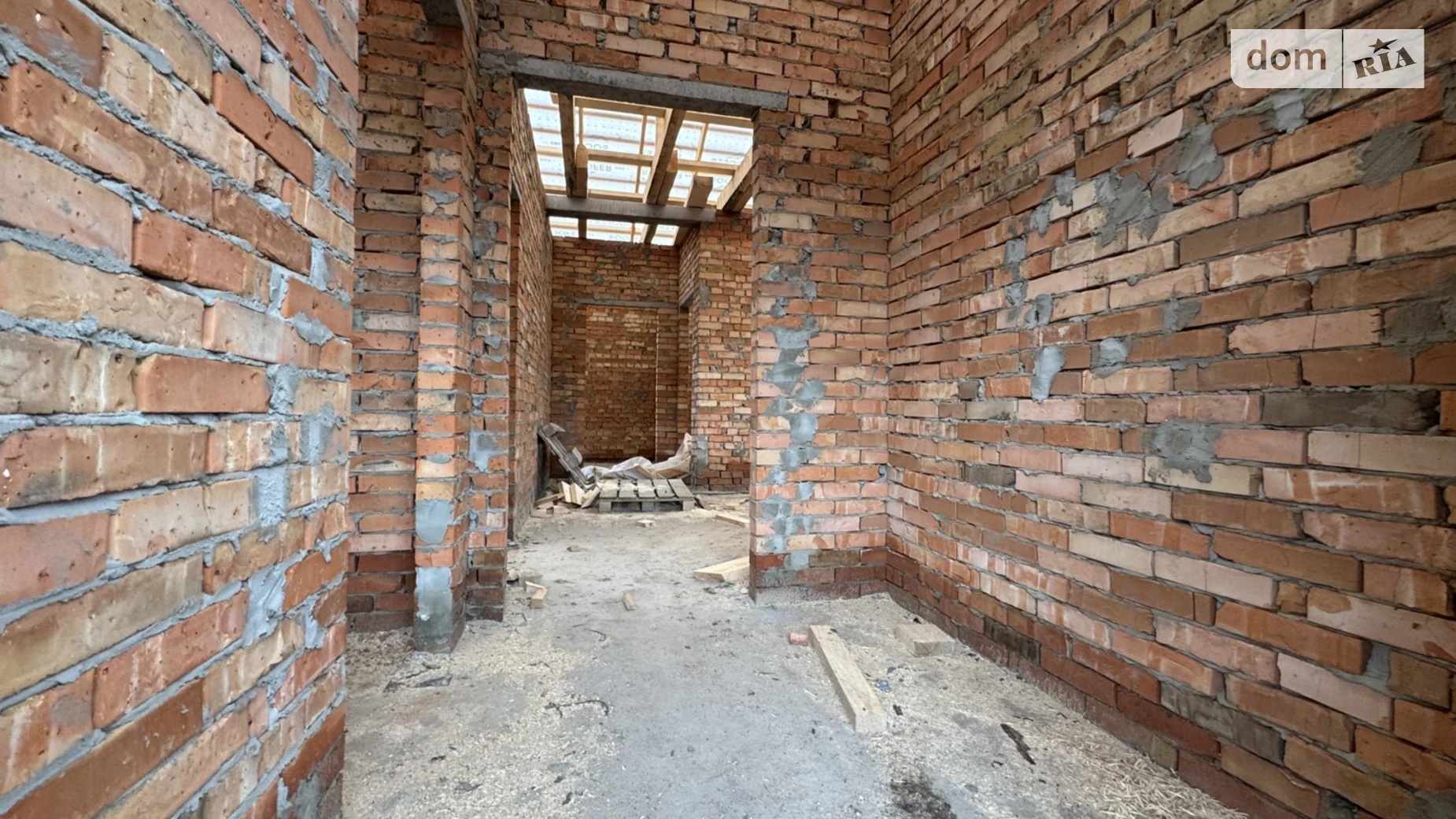 Продается одноэтажный дом 80 кв. м с камином, цена: 67999 $ - фото 3