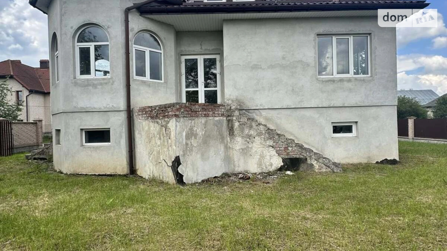 Продается дом на 2 этажа 278 кв. м с баней/сауной, цена: 125000 $ - фото 4