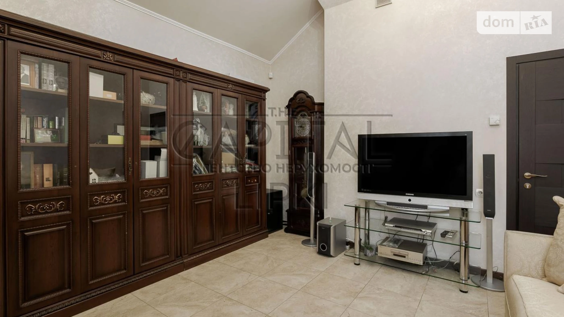 Сдается в аренду дом на 2 этажа 200 кв. м с баней/сауной, цена: 2300 $ - фото 3