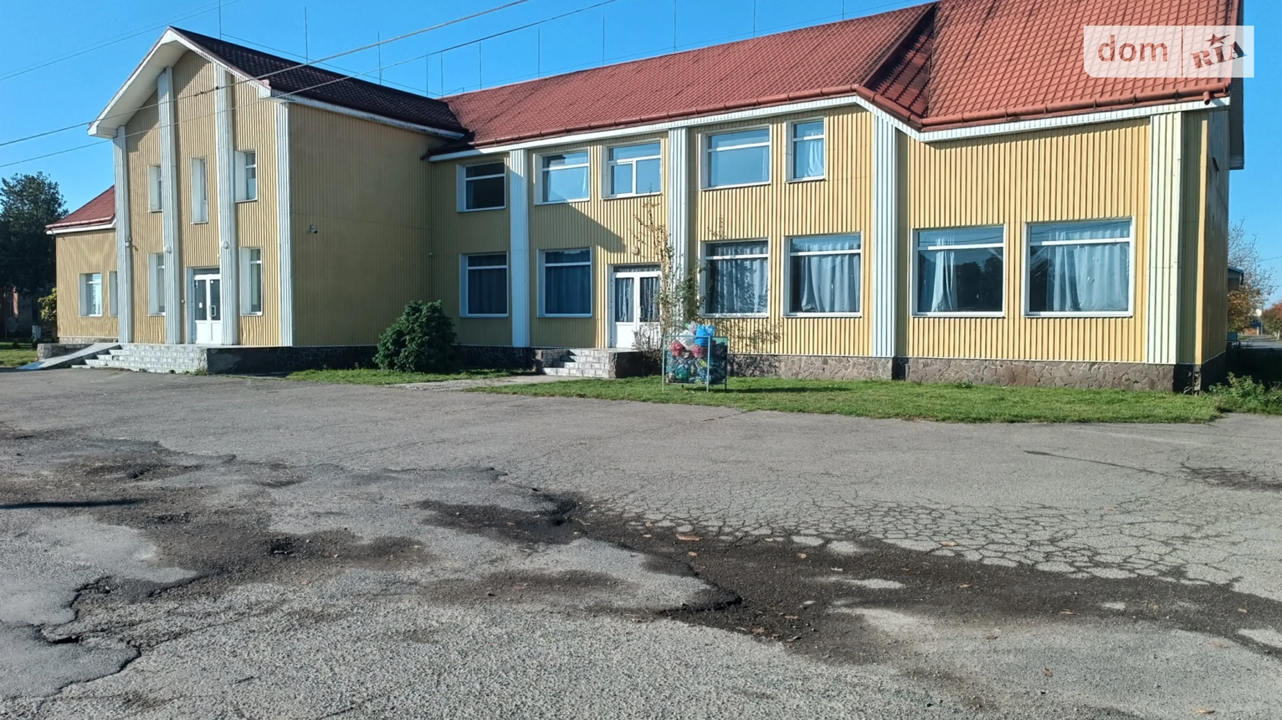 Сдается в аренду помещения свободного назначения 2150 кв. м в 2-этажном здании, цена: 4300 € - фото 2