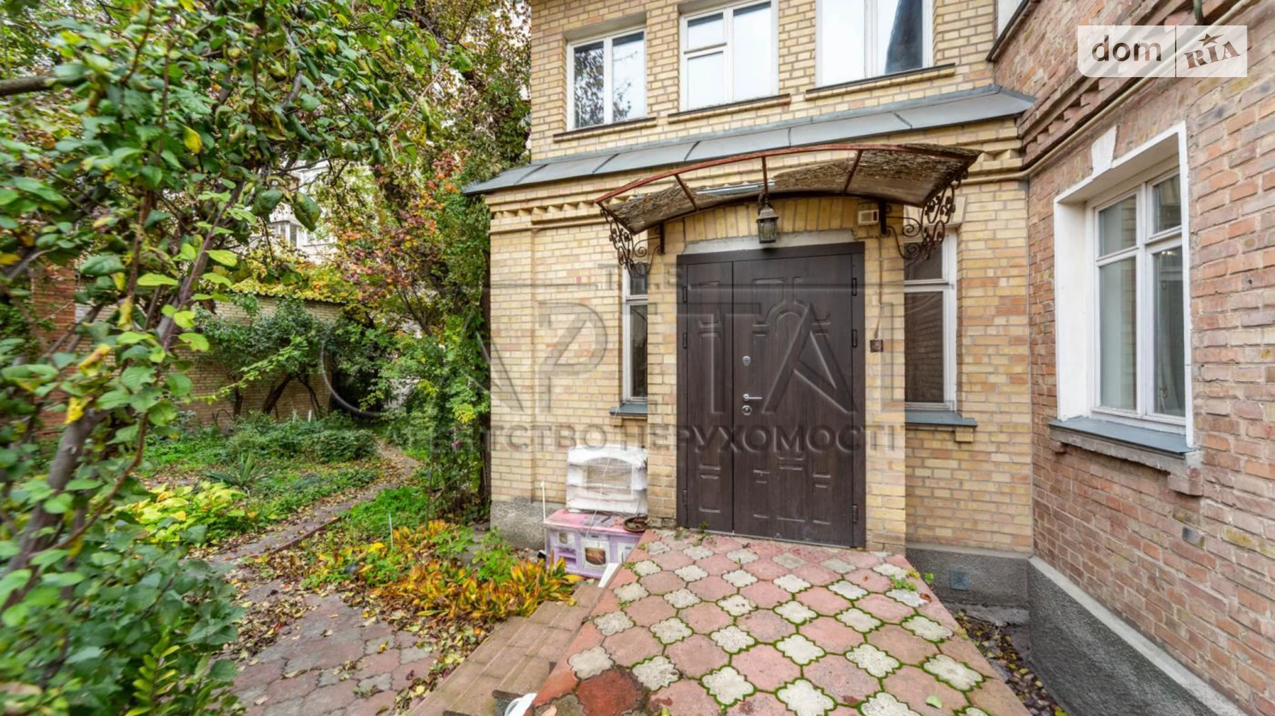Продается дом на 2 этажа 147.6 кв. м с участком, цена: 158000 $ - фото 2