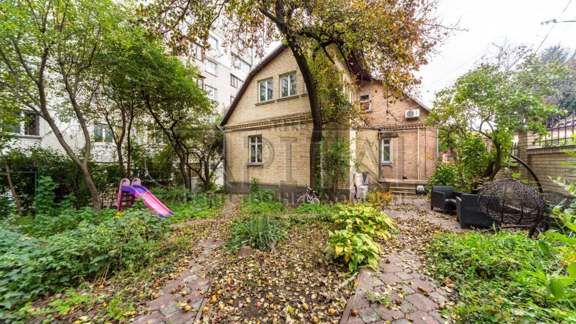 Продается дом на 2 этажа 147.6 кв. м с участком, цена: 158000 $ - фото 3