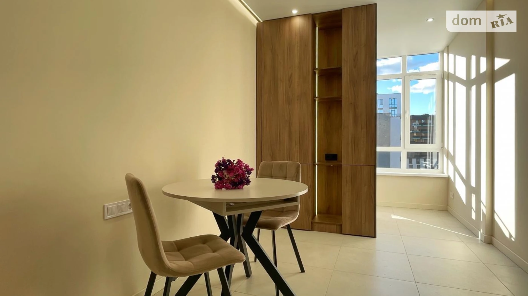 Продается 1-комнатная квартира 41.1 кв. м в Львове, ул. Малоголоскивская - фото 2