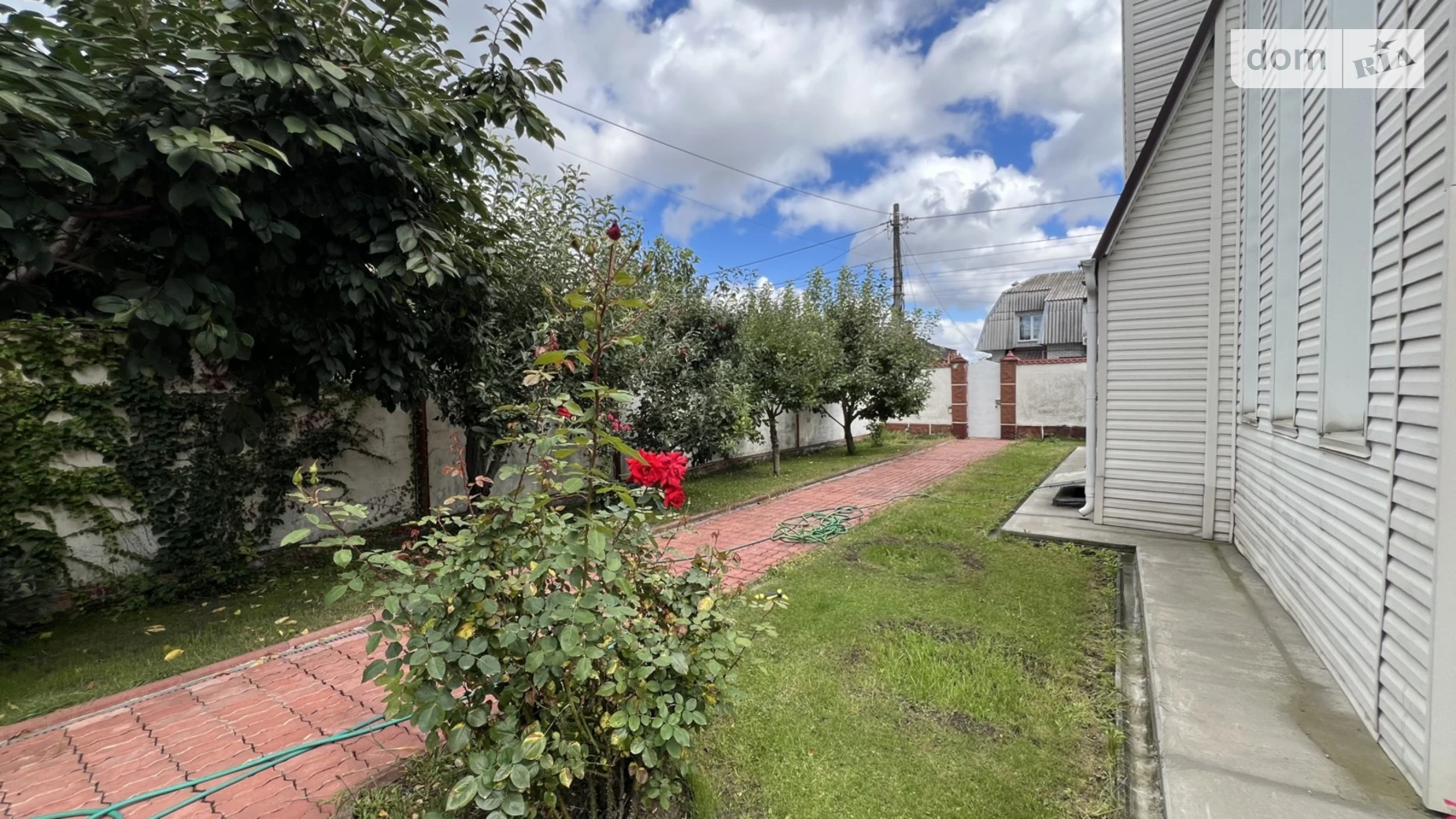 Продается дом на 2 этажа 486.8 кв. м с садом, цена: 274900 $ - фото 4