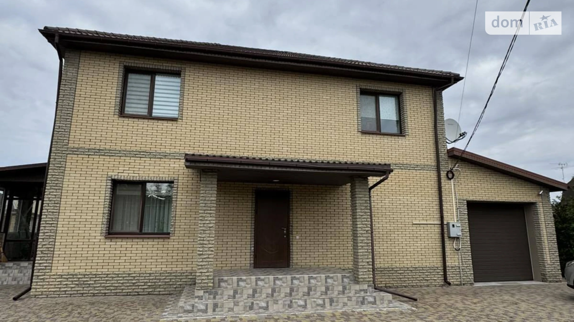 Продается дом на 2 этажа 238.2 кв. м с бассейном, цена: 220 $ - фото 2