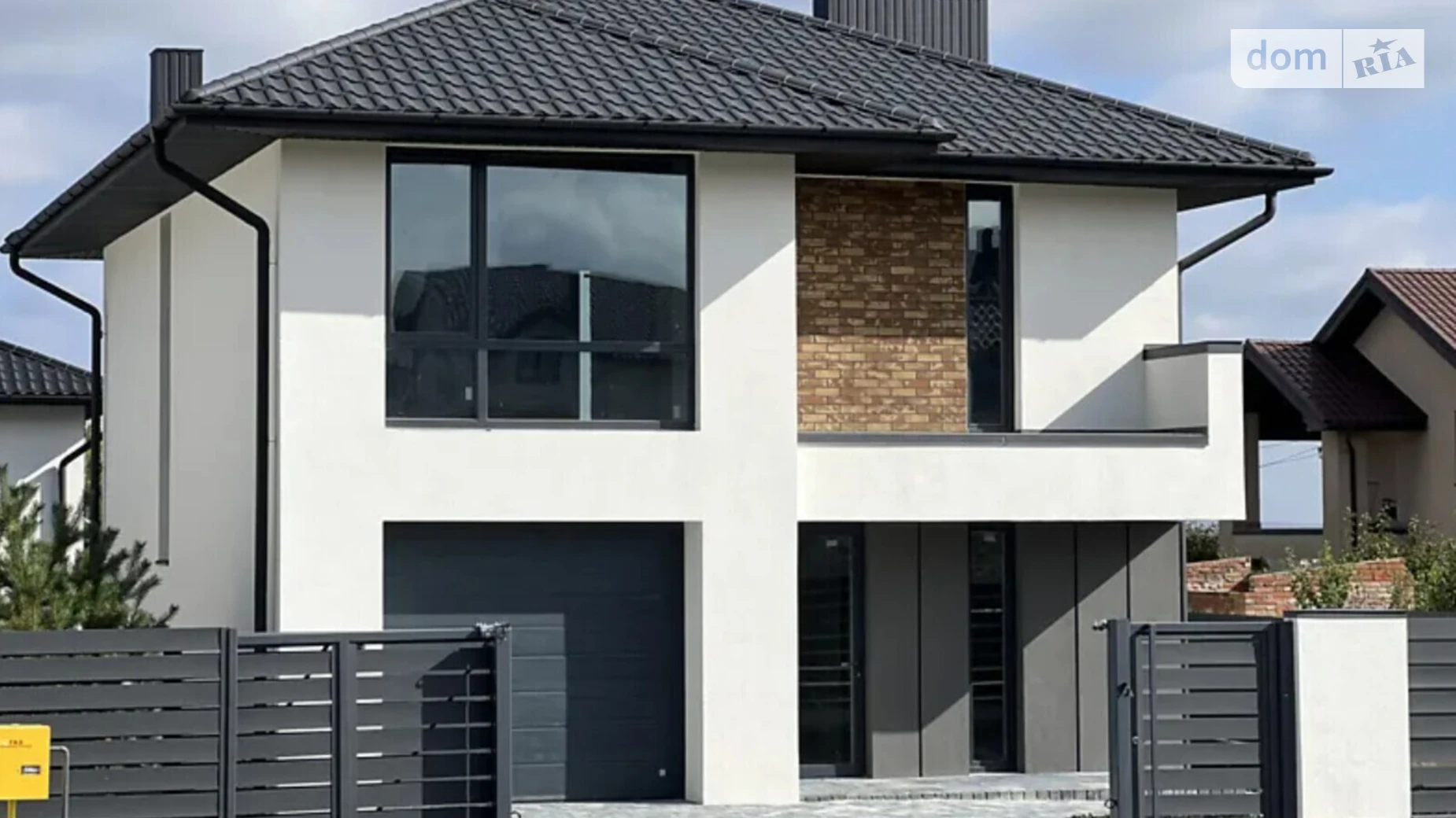 Продается дом на 2 этажа 140 кв. м с бассейном, цена: 120000 $ - фото 3