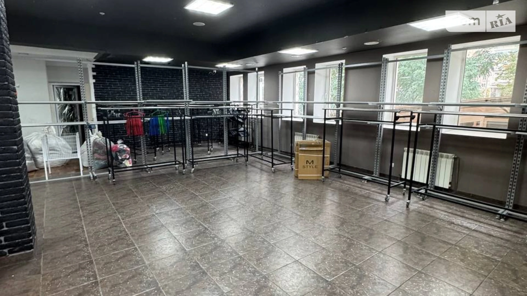 Сдается в аренду помещения свободного назначения 200 кв. м в 2-этажном здании, цена: 70000 грн - фото 4