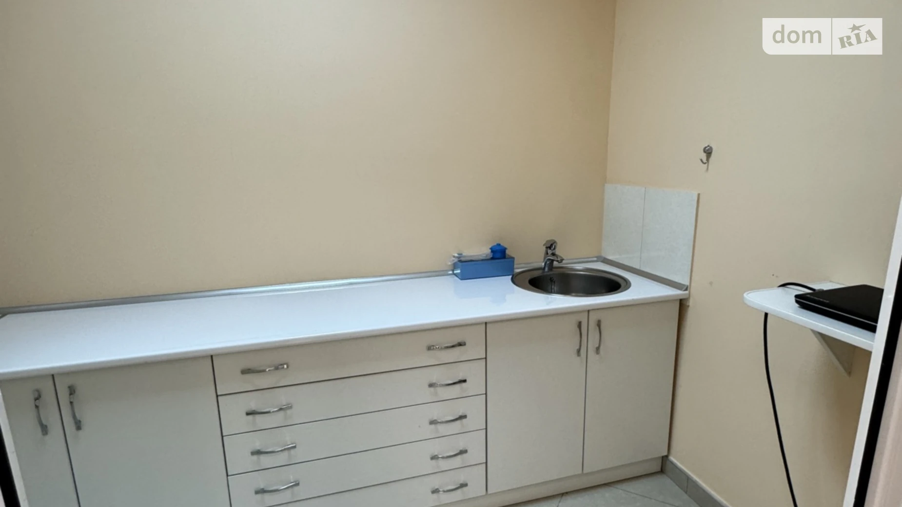 Сдается в аренду объект сферы услуг 23 кв. м в 10-этажном здании, цена: 800 $ - фото 3