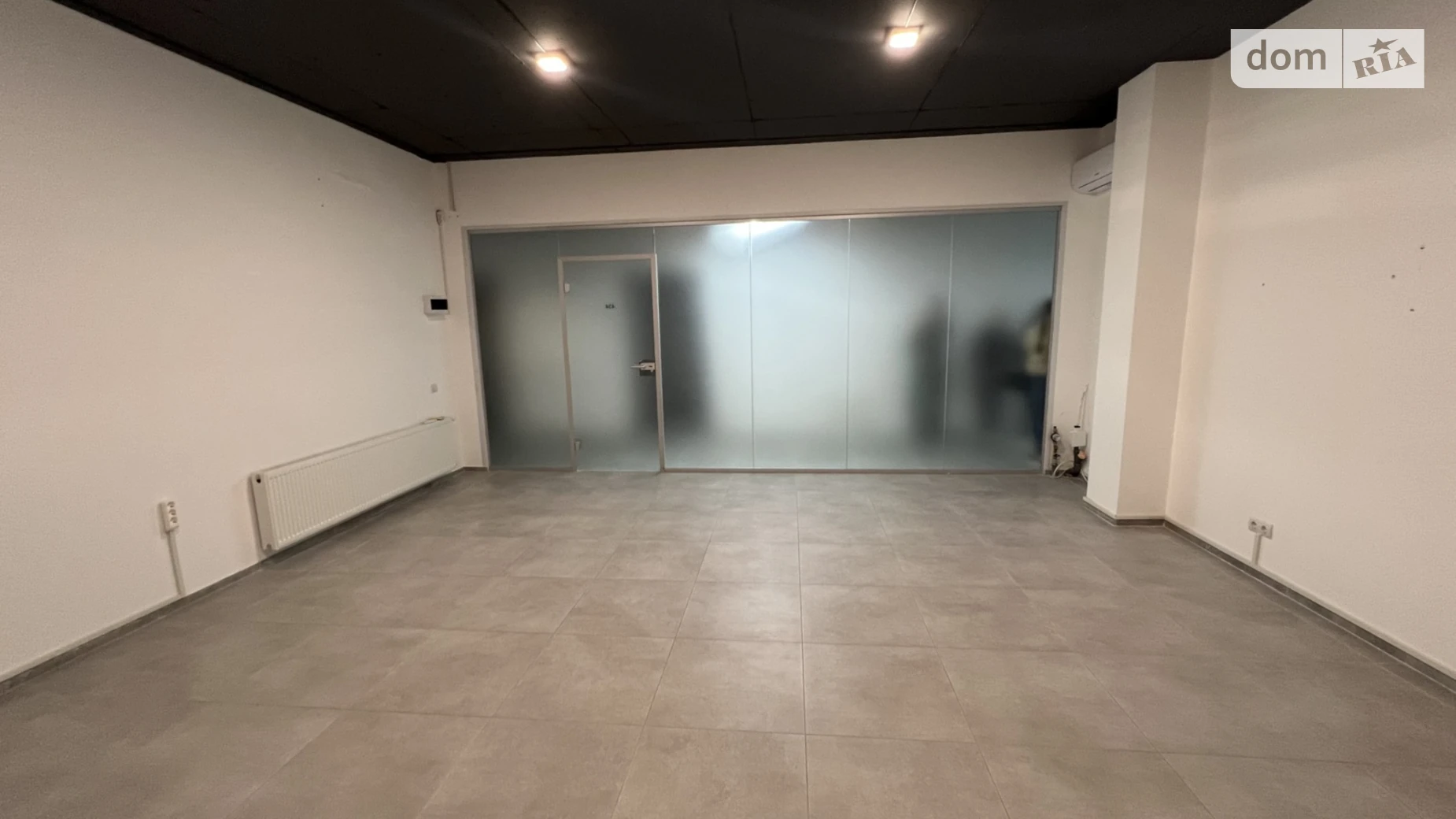 Продається офіс 35 кв. м в бізнес-центрі, цена: 37000 $ - фото 2