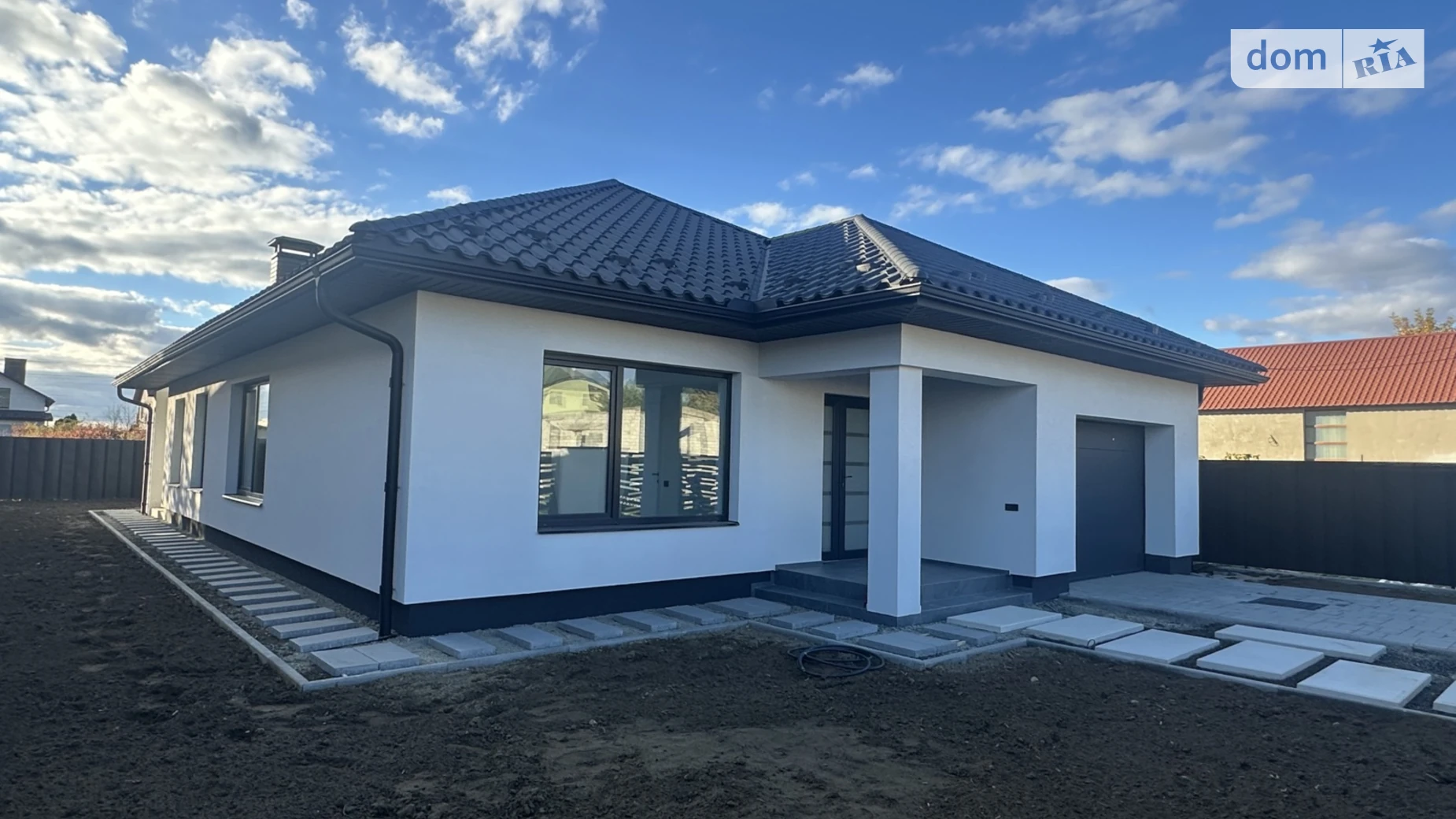 Продається одноповерховий будинок 160 кв. м з балконом, цена: 140000 € - фото 2