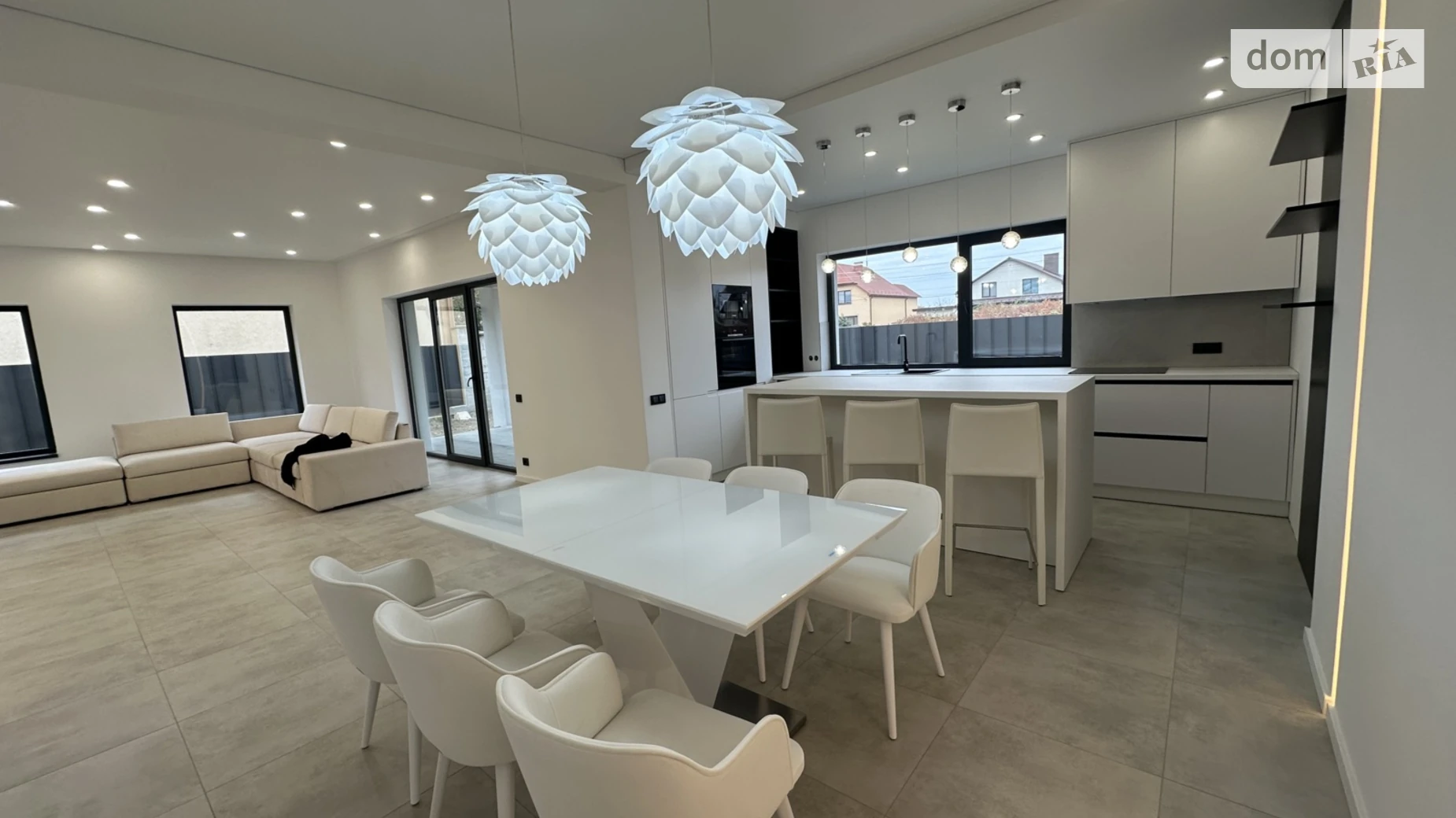 Продається одноповерховий будинок 160 кв. м з балконом, цена: 140000 € - фото 5