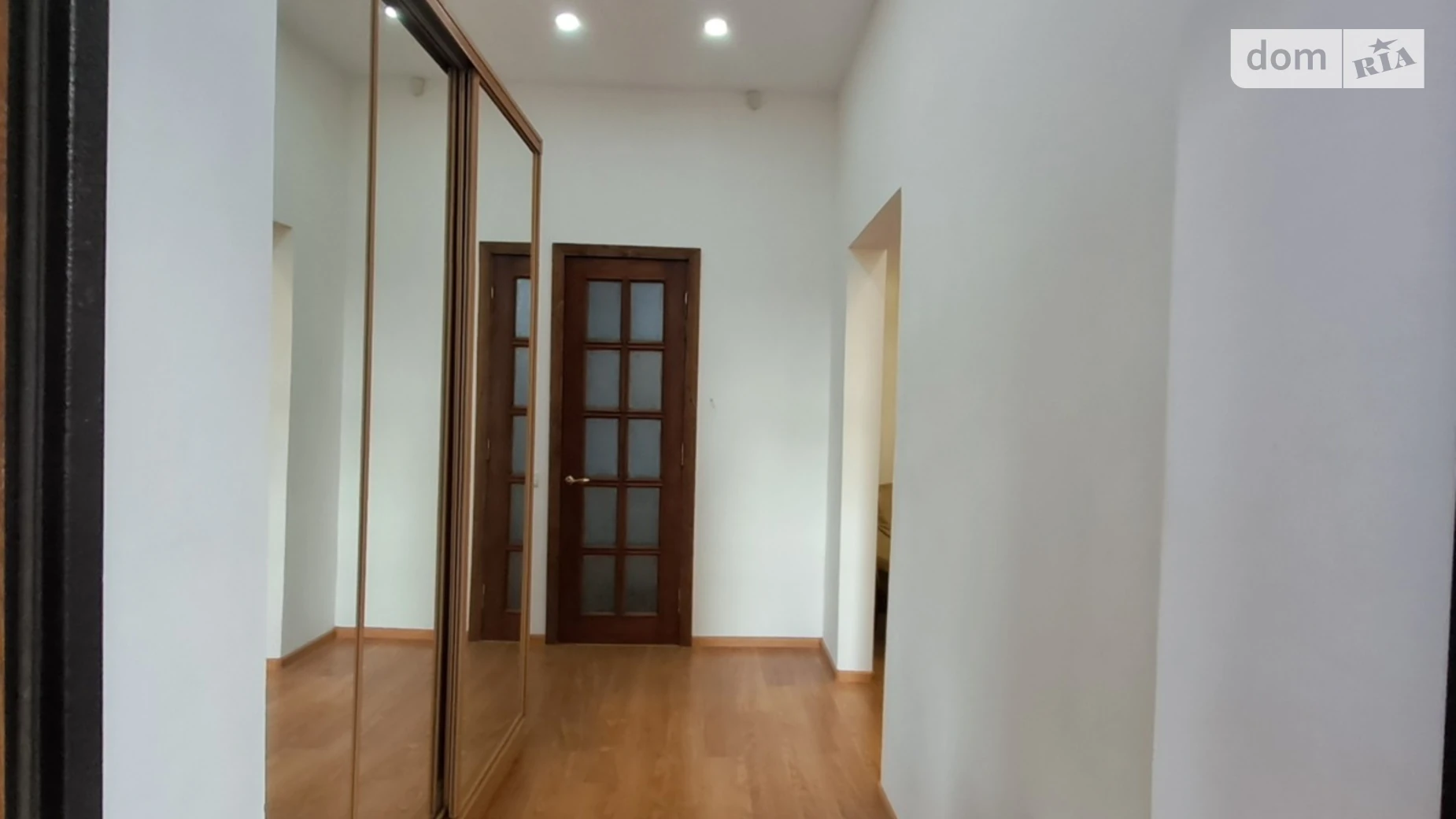 Продается 3-комнатная квартира 100 кв. м в Черновцах, ул. Шевченко Тараса - фото 4