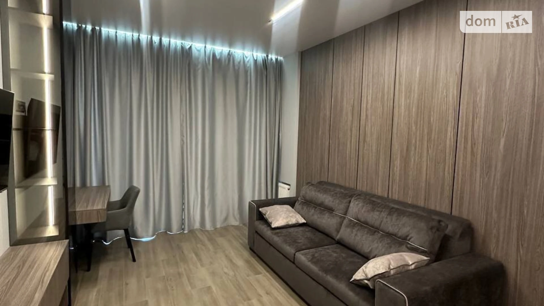 Сдается в аренду 2-комнатная квартира 50 кв. м в Днепре, ул. Короленко, 2К - фото 2