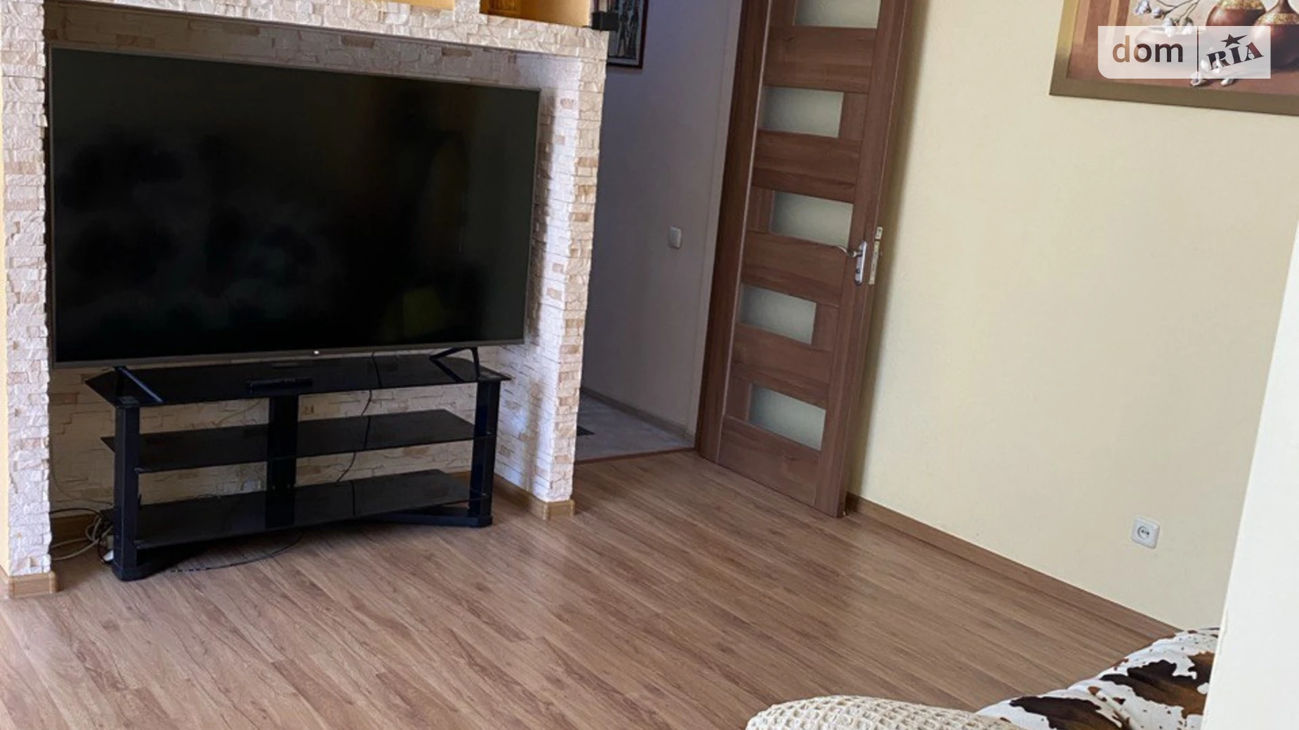 Сдается в аренду 1-комнатная квартира 54 кв. м в Днепре, ул. Привокзальная, 3 - фото 2