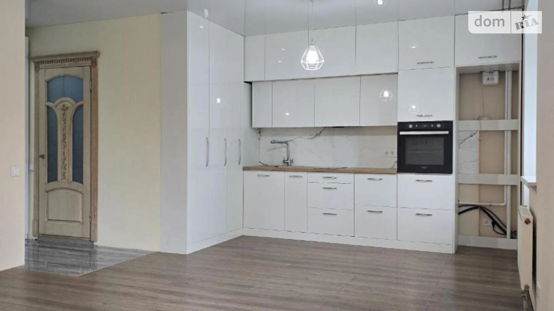 Продается 1-комнатная квартира 42.8 кв. м в Киеве, ул. Академика Лебедева, 1 корпус 8 - фото 2