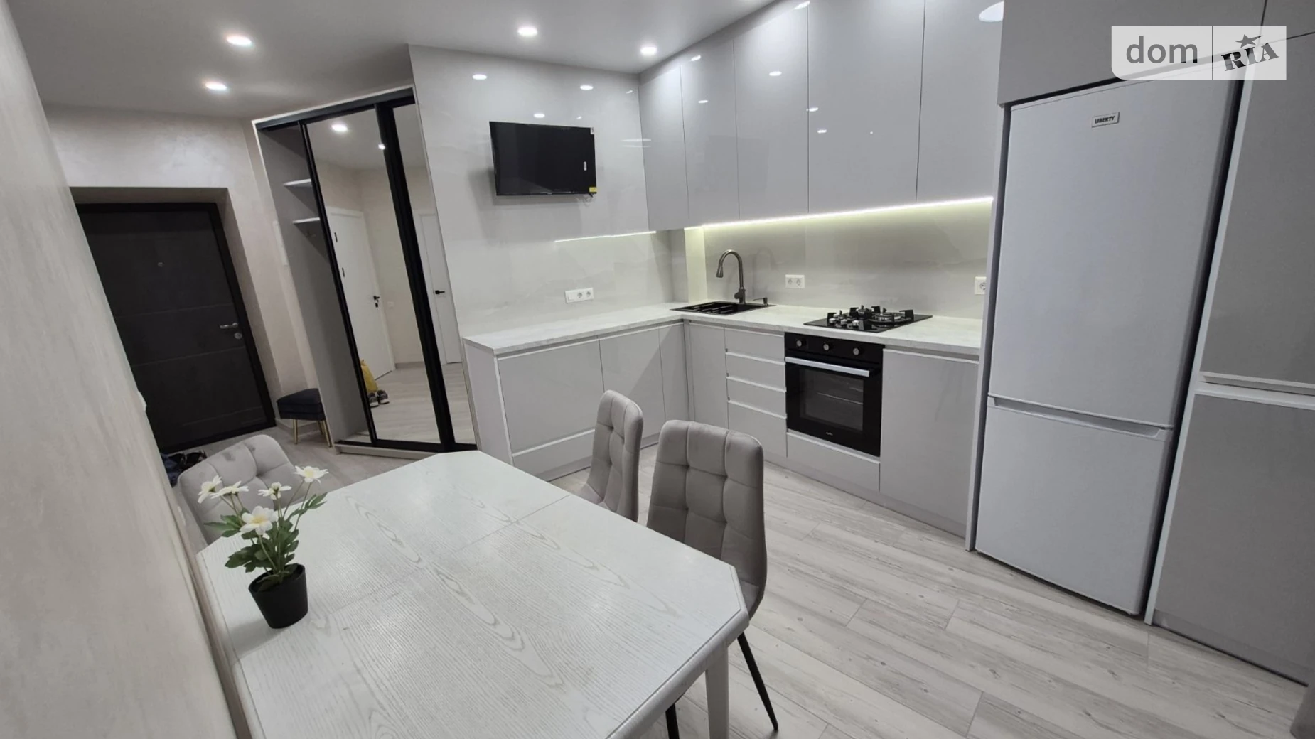 Продается 1-комнатная квартира 44 кв. м в Софиевской Борщаговке, просп. Героев Небесной Сотни, 20/10 - фото 2