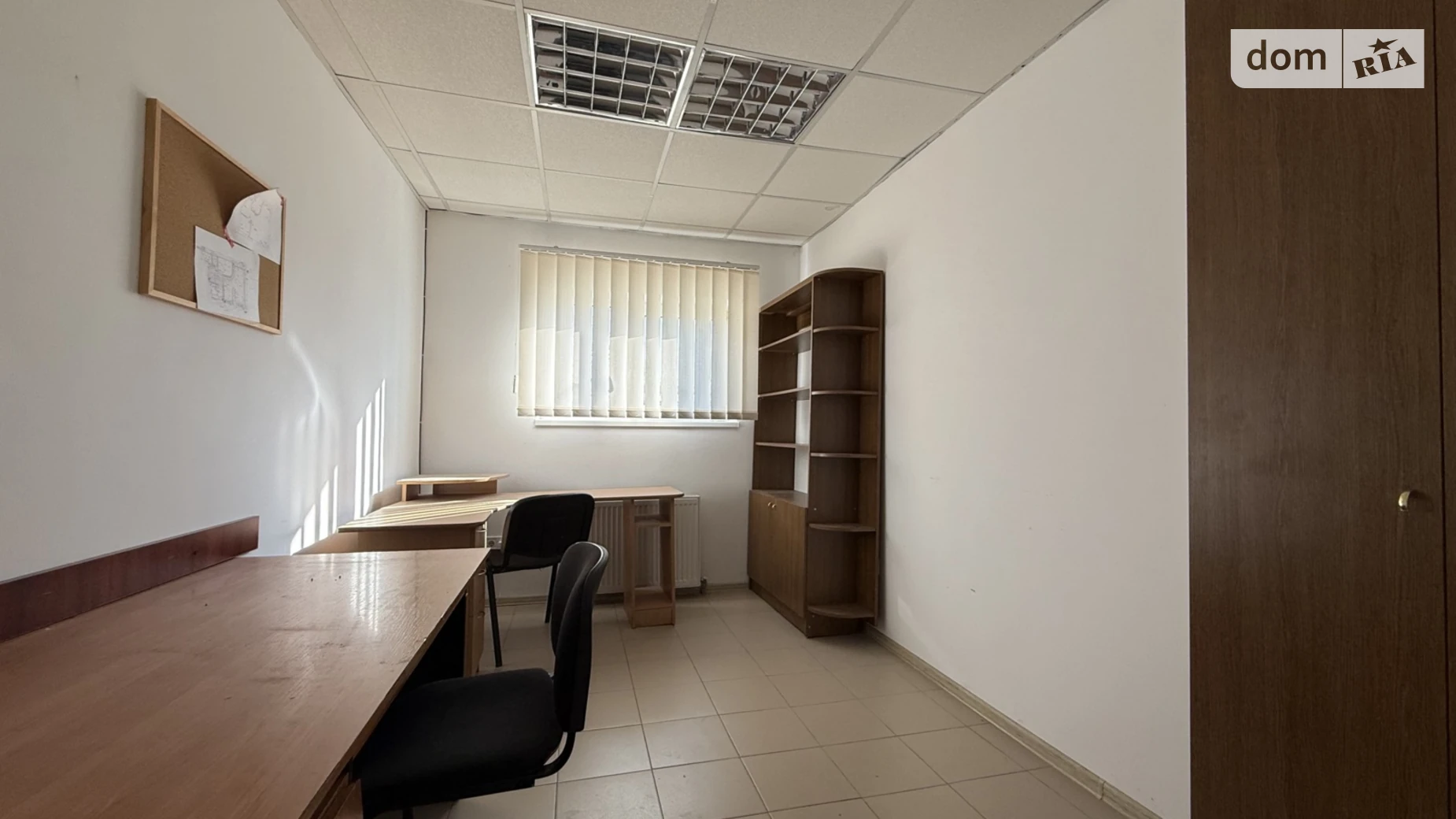 Сдается в аренду офис 106 кв. м в бизнес-центре, цена: 500 $ - фото 4