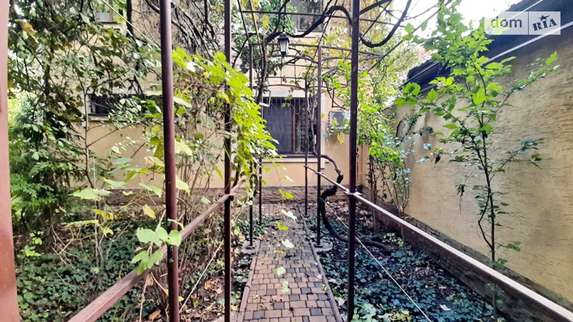 Продается дом на 3 этажа 248 кв. м с баней/сауной, цена: 207000 $ - фото 3