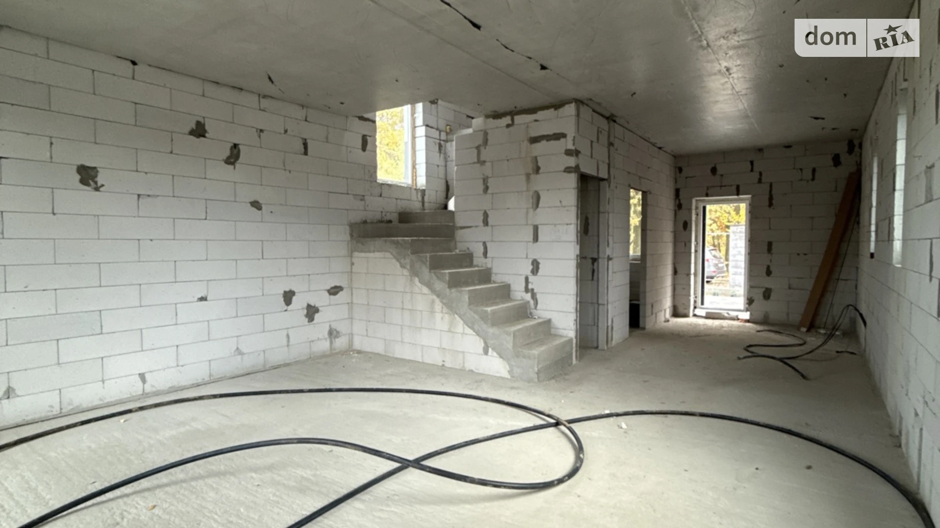 Продается дом на 2 этажа 112 кв. м с камином, цена: 79000 $ - фото 4