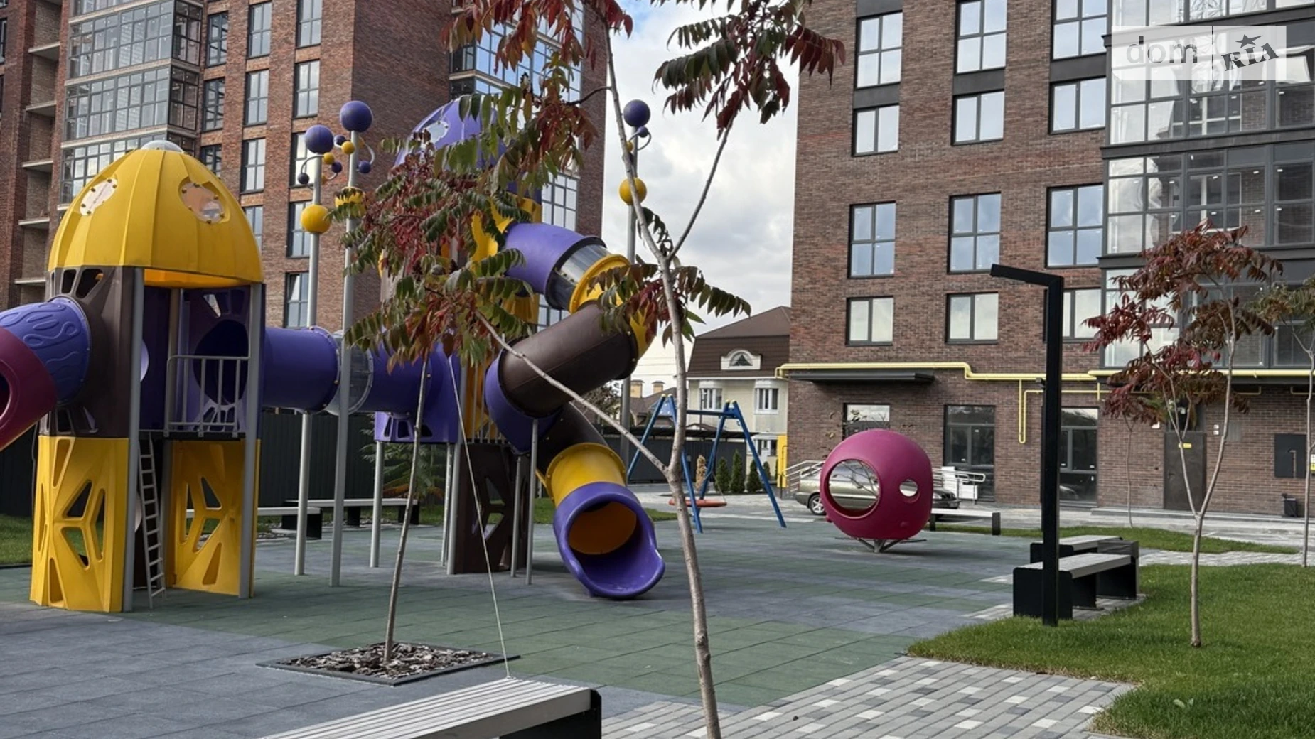 Продается 1-комнатная квартира 53 кв. м в Полтаве, ул. Великотырновская, 9А - фото 2