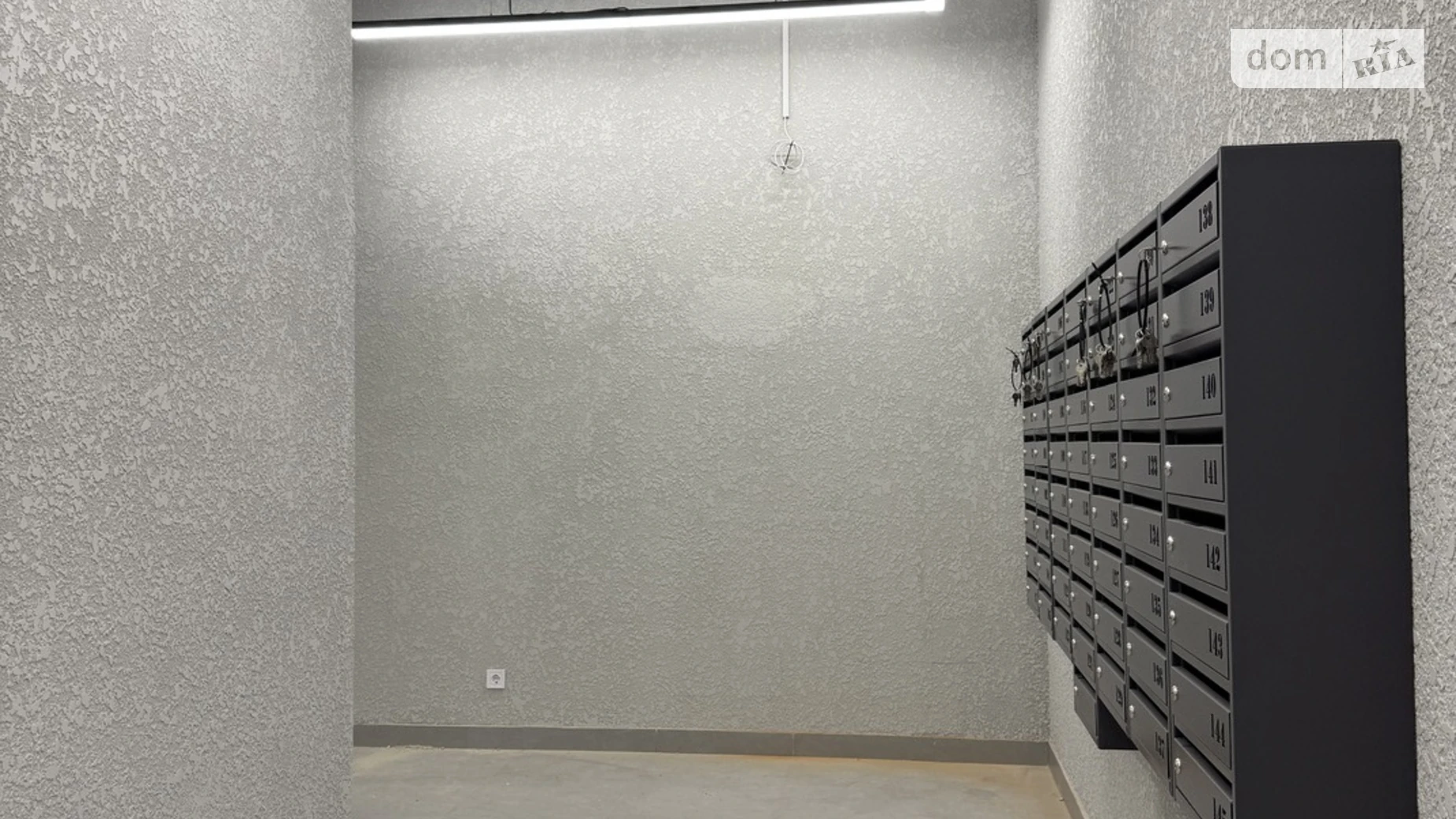 Продается 1-комнатная квартира 53 кв. м в Полтаве, ул. Великотырновская, 9А - фото 4