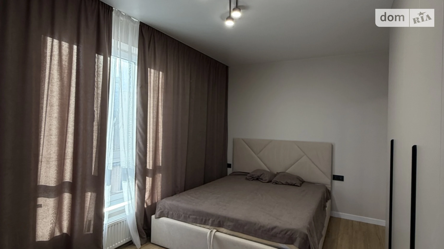 Сдается в аренду 1-комнатная квартира 43 кв. м в Ивано-Франковске, ул. Бандеры Степана, 77Б - фото 3