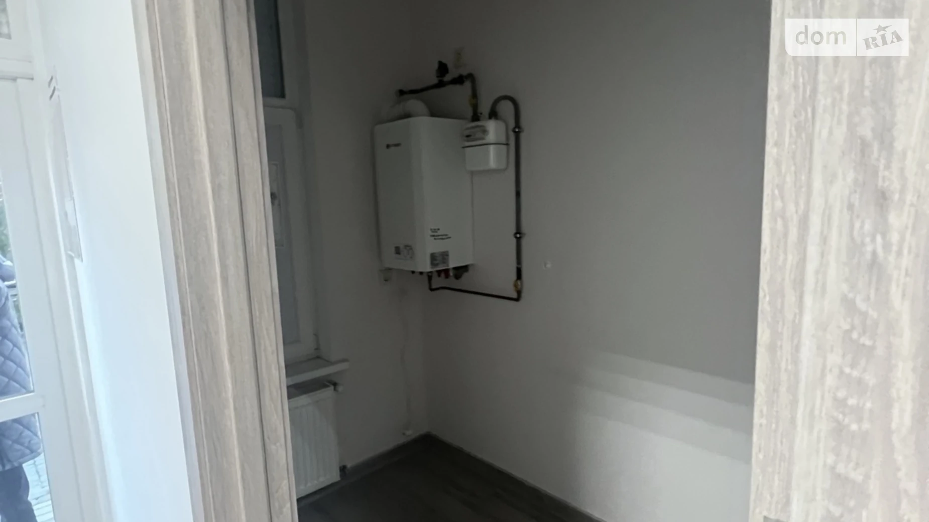 Сдается в аренду офис 45 кв. м в бизнес-центре, цена: 250 $ - фото 4