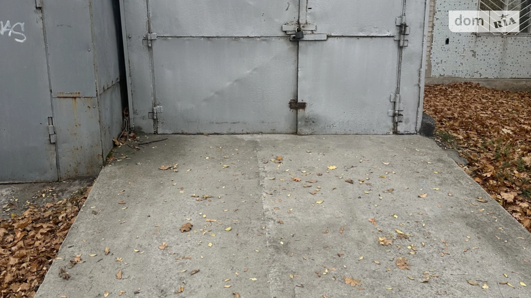 Продается отдельно стоящий гараж под легковое авто на 15 кв. м, цена: 90000 грн - фото 3
