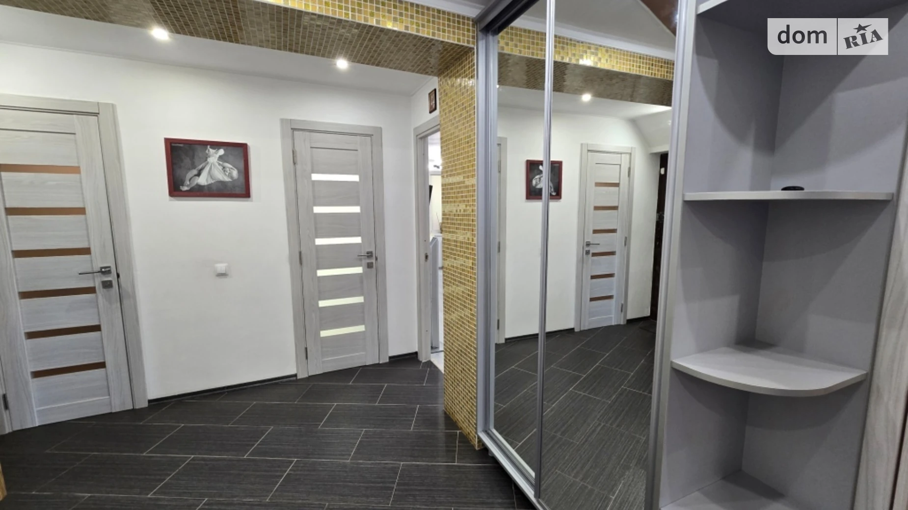 Продається 3-кімнатна квартира 81.5 кв. м у Мукачеві, вул. Росвигівська - фото 4