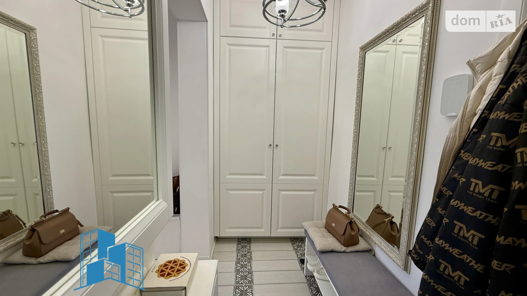 Продается 1-комнатная квартира 81 кв. м в Одессе, ул. Европейская - фото 2