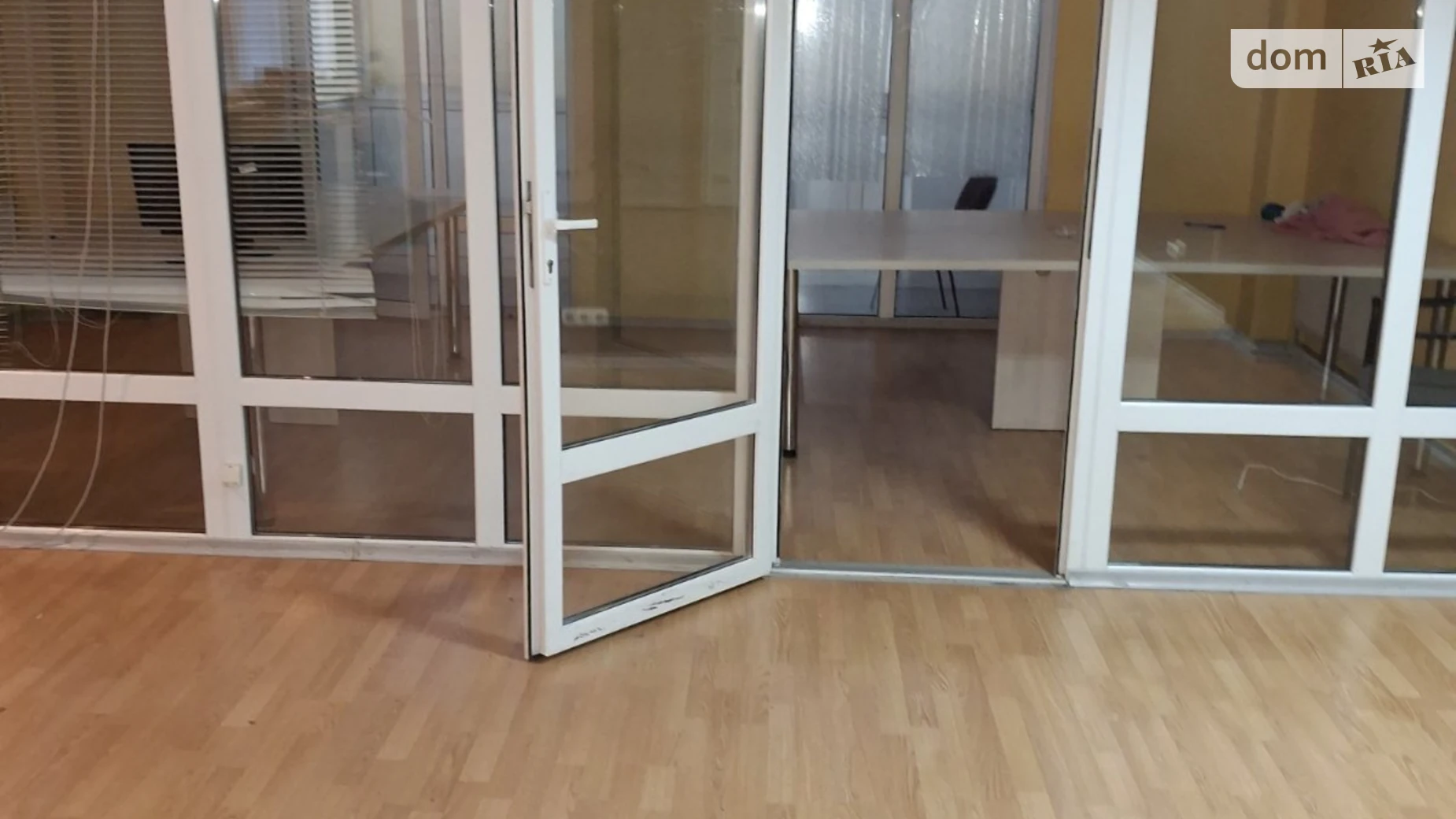 Сдается в аренду офис 66.1 кв. м в бизнес-центре, цена: 11250 грн - фото 3