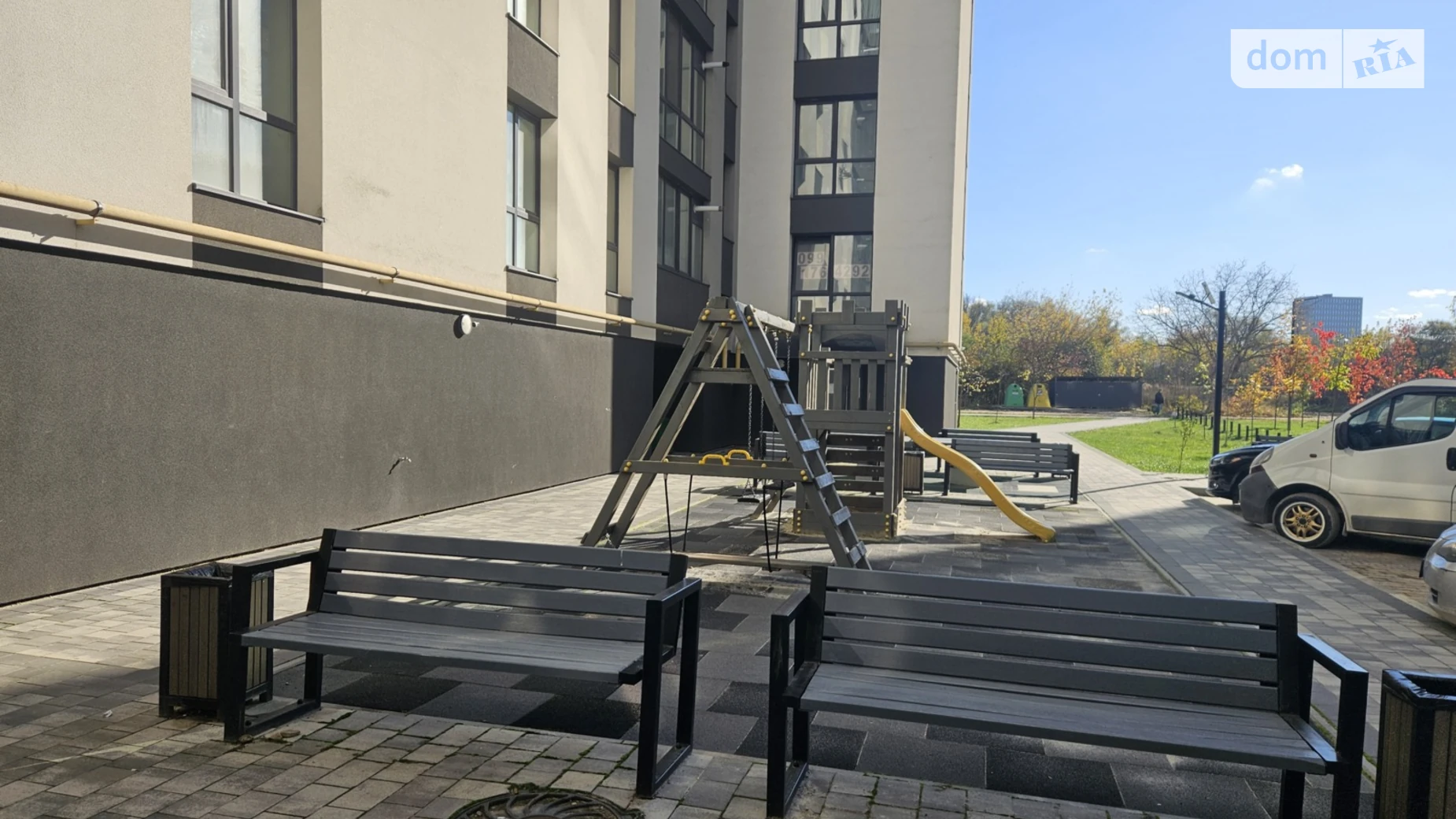 Продается 3-комнатная квартира 70.9 кв. м в Ивано-Франковске, ул. Романа Вирастюка, 1 - фото 3