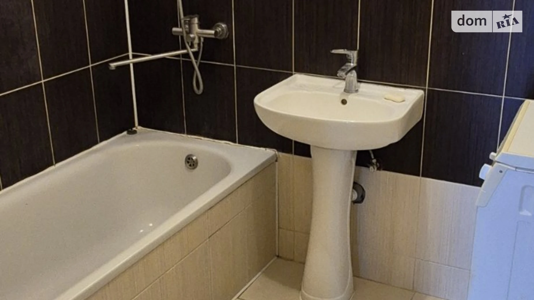 2-комнатная квартира 64 кв. м в Тернополе, ул. Микулинецкая - фото 4