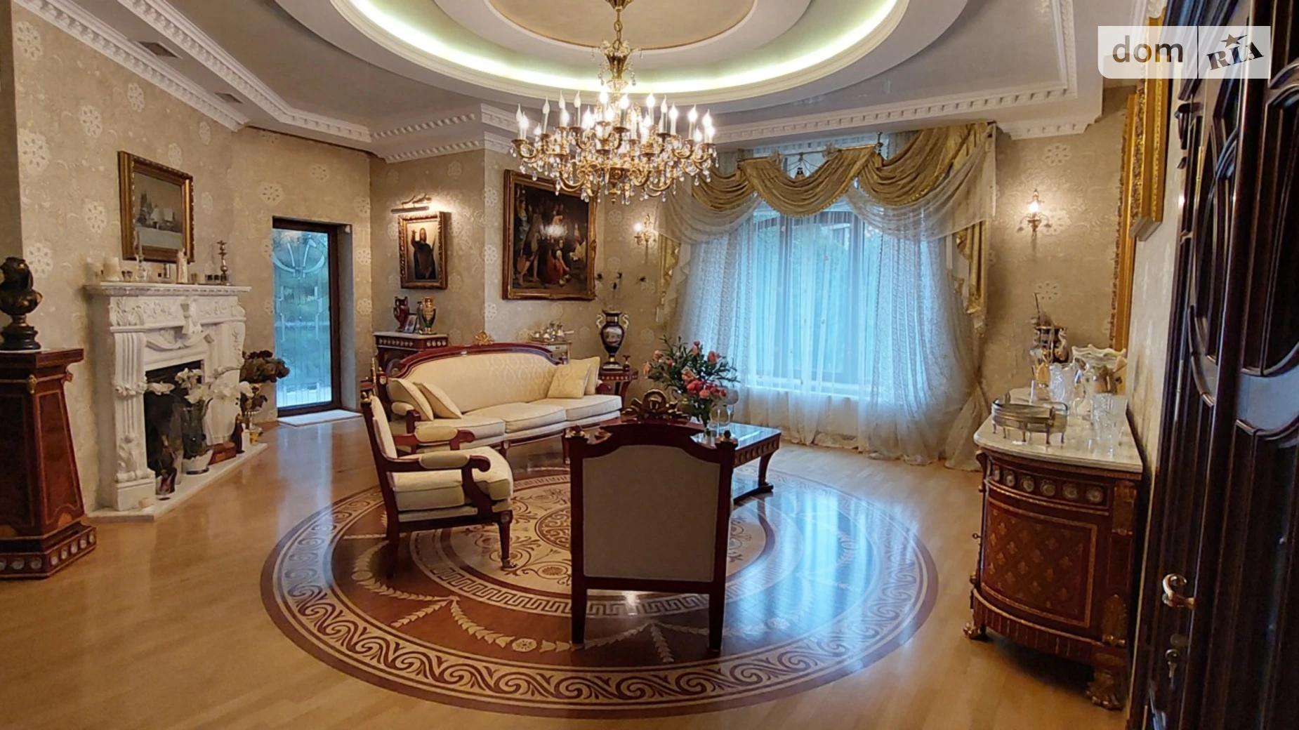 Продается дом на 3 этажа 539 кв. м с балконом, цена: 3000000 $ - фото 2