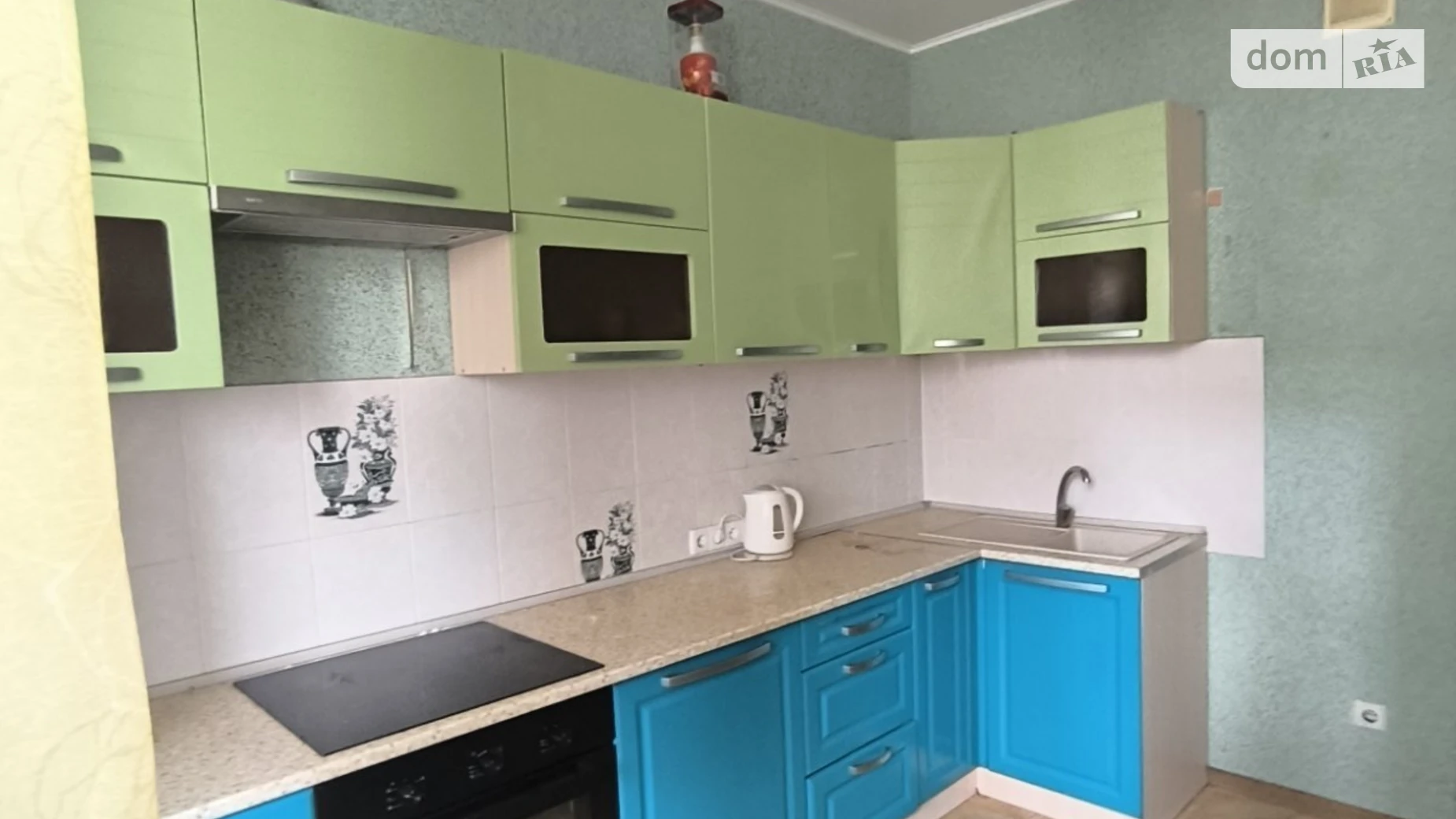 Продается 3-комнатная квартира 75 кв. м в Одессе, мас. Радужный - фото 2