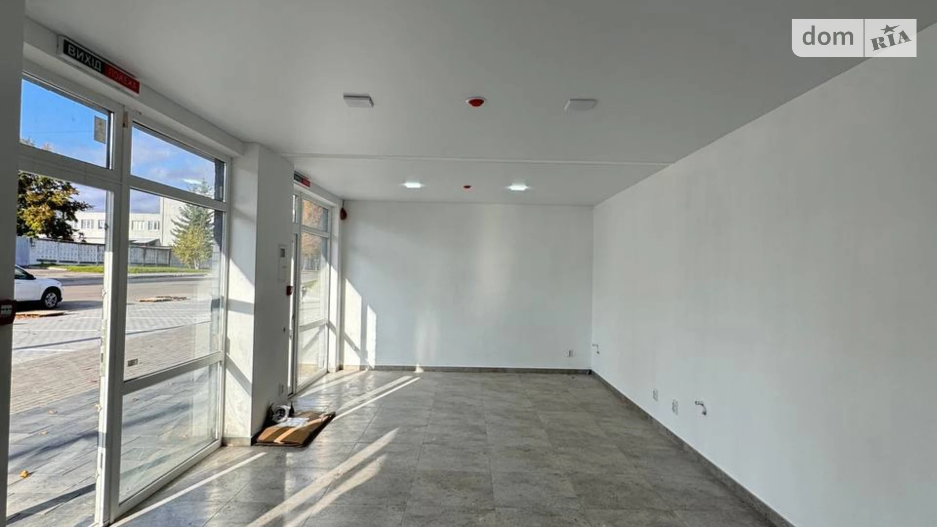 Сдается в аренду помещения свободного назначения 40 кв. м в 1-этажном здании, цена: 30000 грн - фото 4