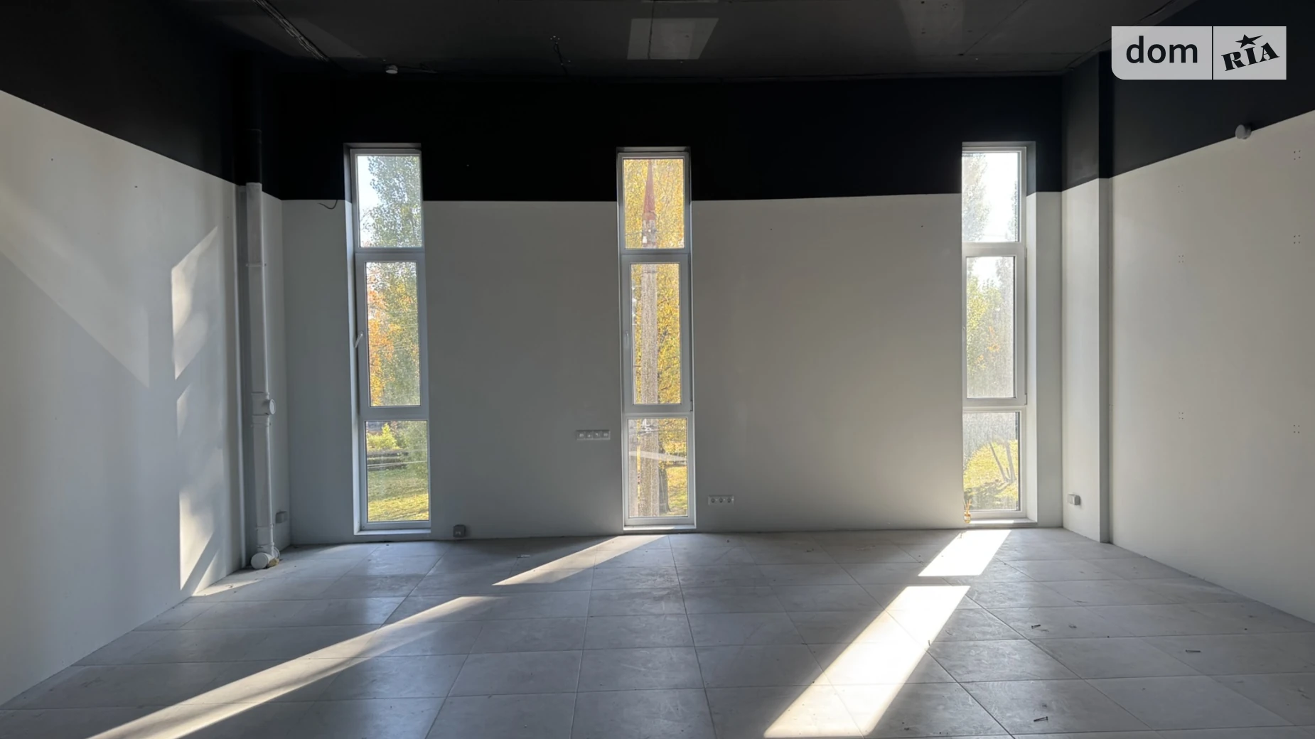 Сдается в аренду помещения свободного назначения 53.7 кв. м в 4-этажном здании, цена: 15500 грн - фото 2