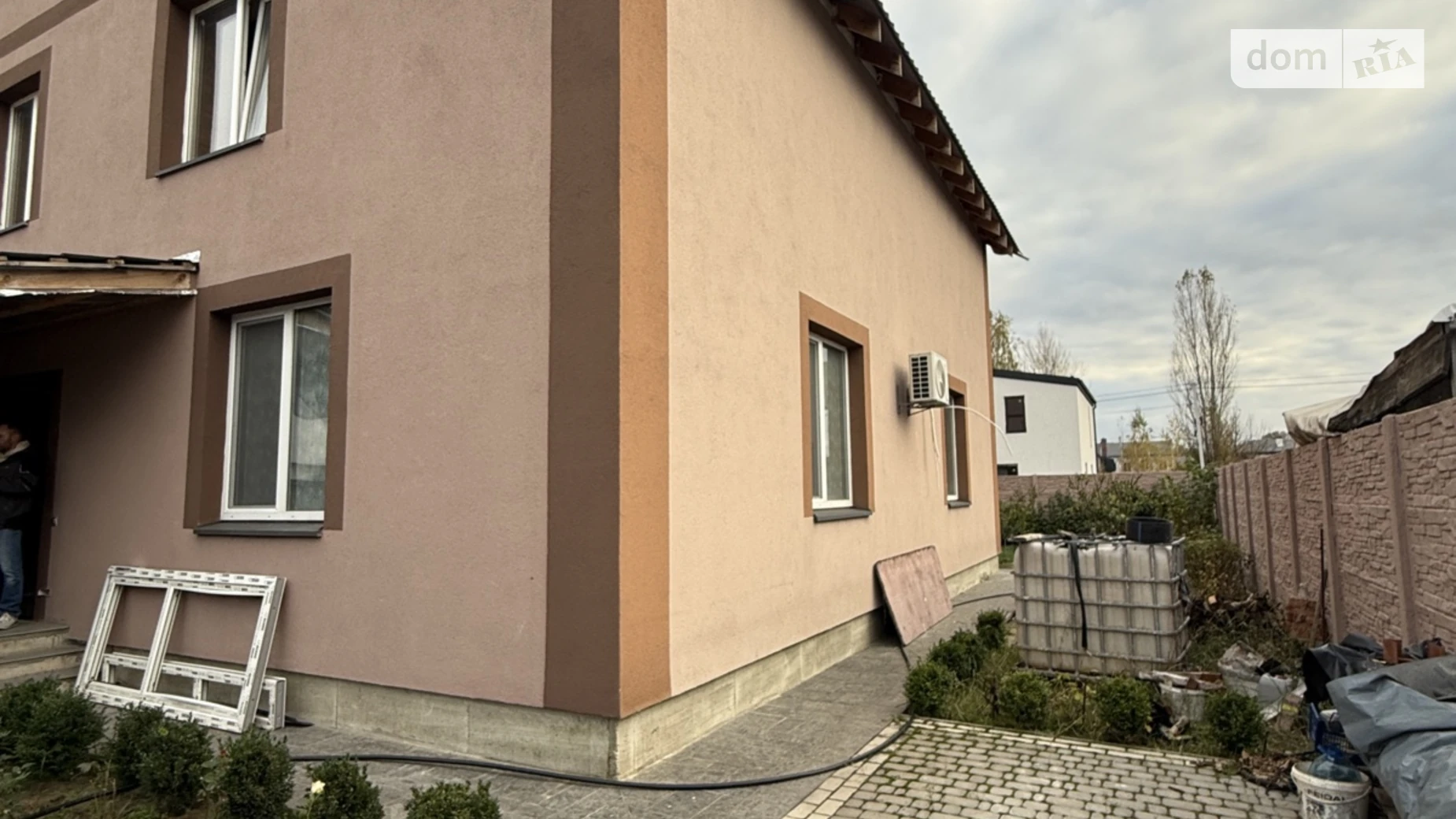 Продается дом на 2 этажа 200 кв. м с баней/сауной, цена: 225000 $ - фото 2