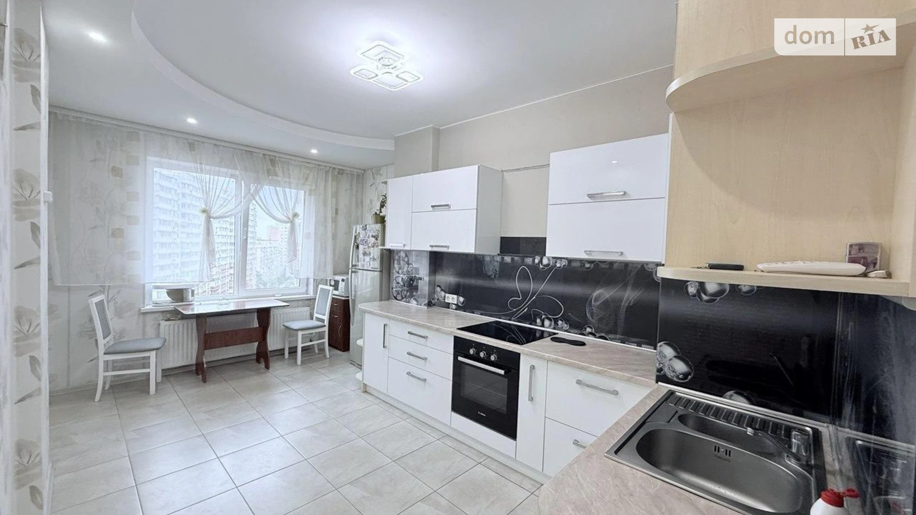 Продается 2-комнатная квартира 65 кв. м в Лиманке, мас. Радужный, 11В - фото 4