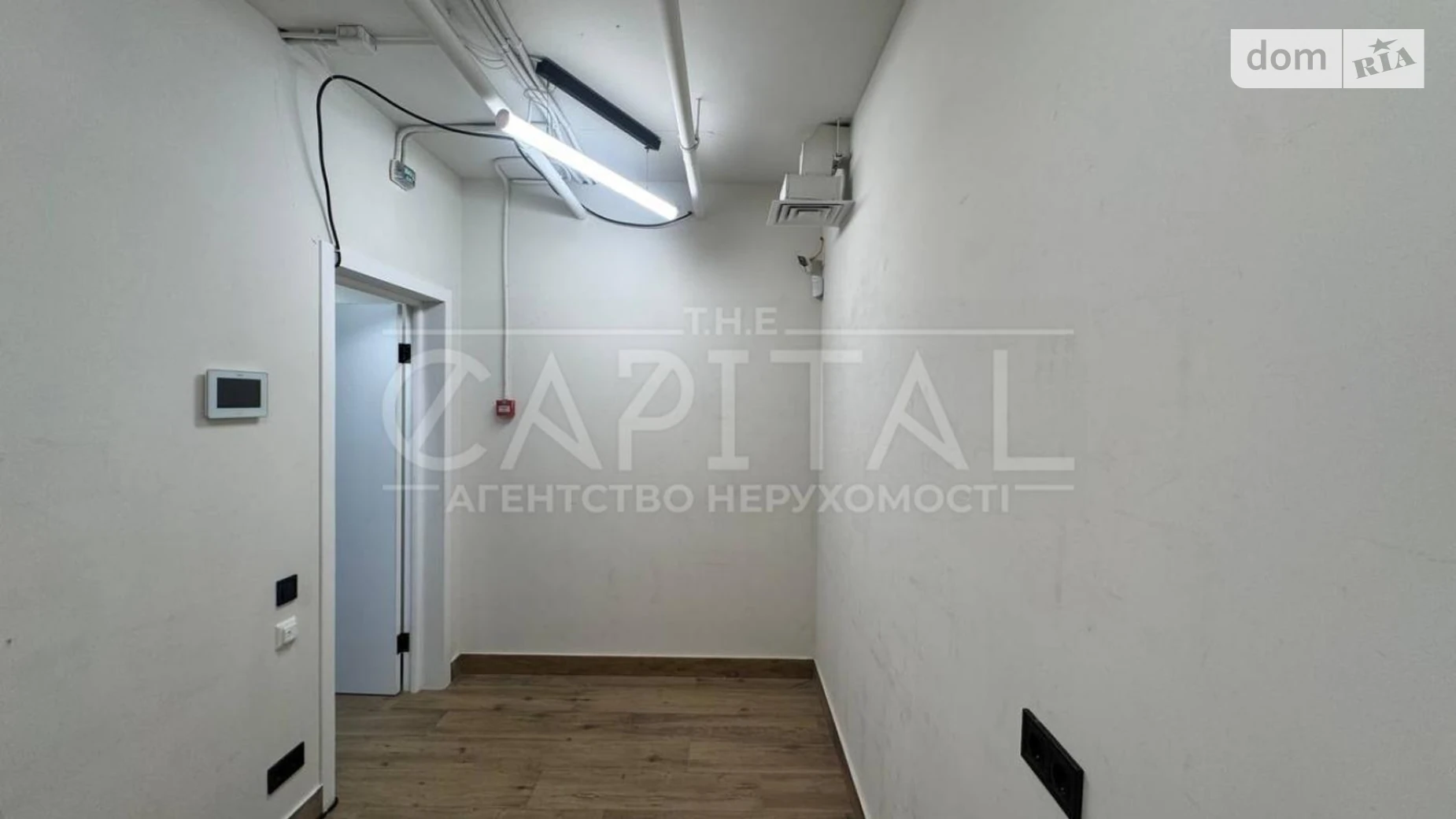 Сдается в аренду офис 90 кв. м в бизнес-центре, цена: 2400 $ - фото 2