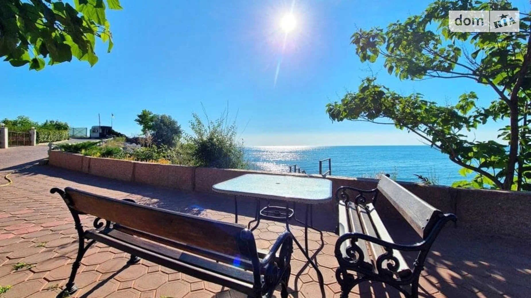 Сдается в аренду дом на 3 этажа 190 кв. м с камином, цена: 900 $ - фото 2