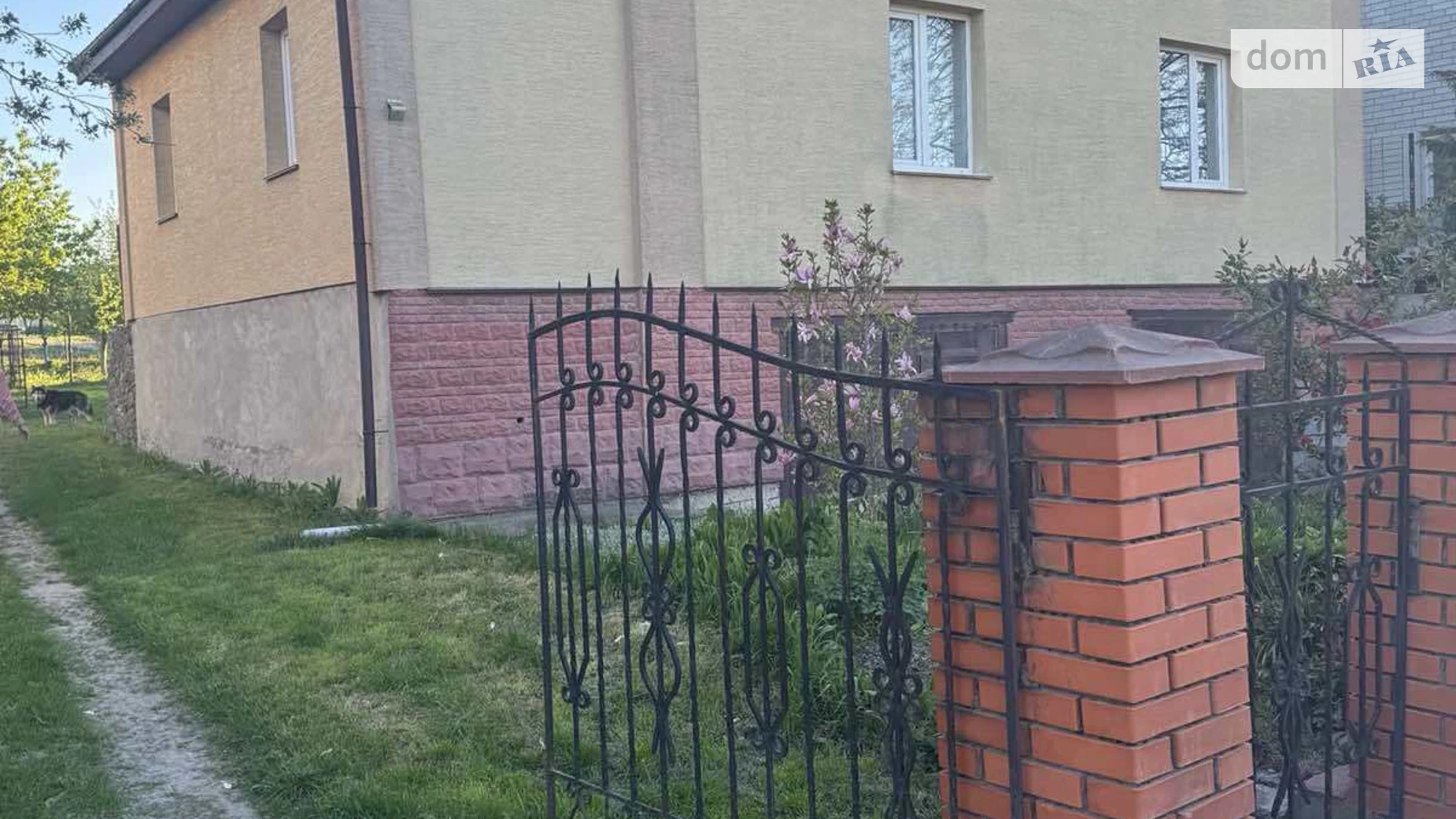 Продается дом на 2 этажа 244.1 кв. м с садом, цена: 122000 $ - фото 2