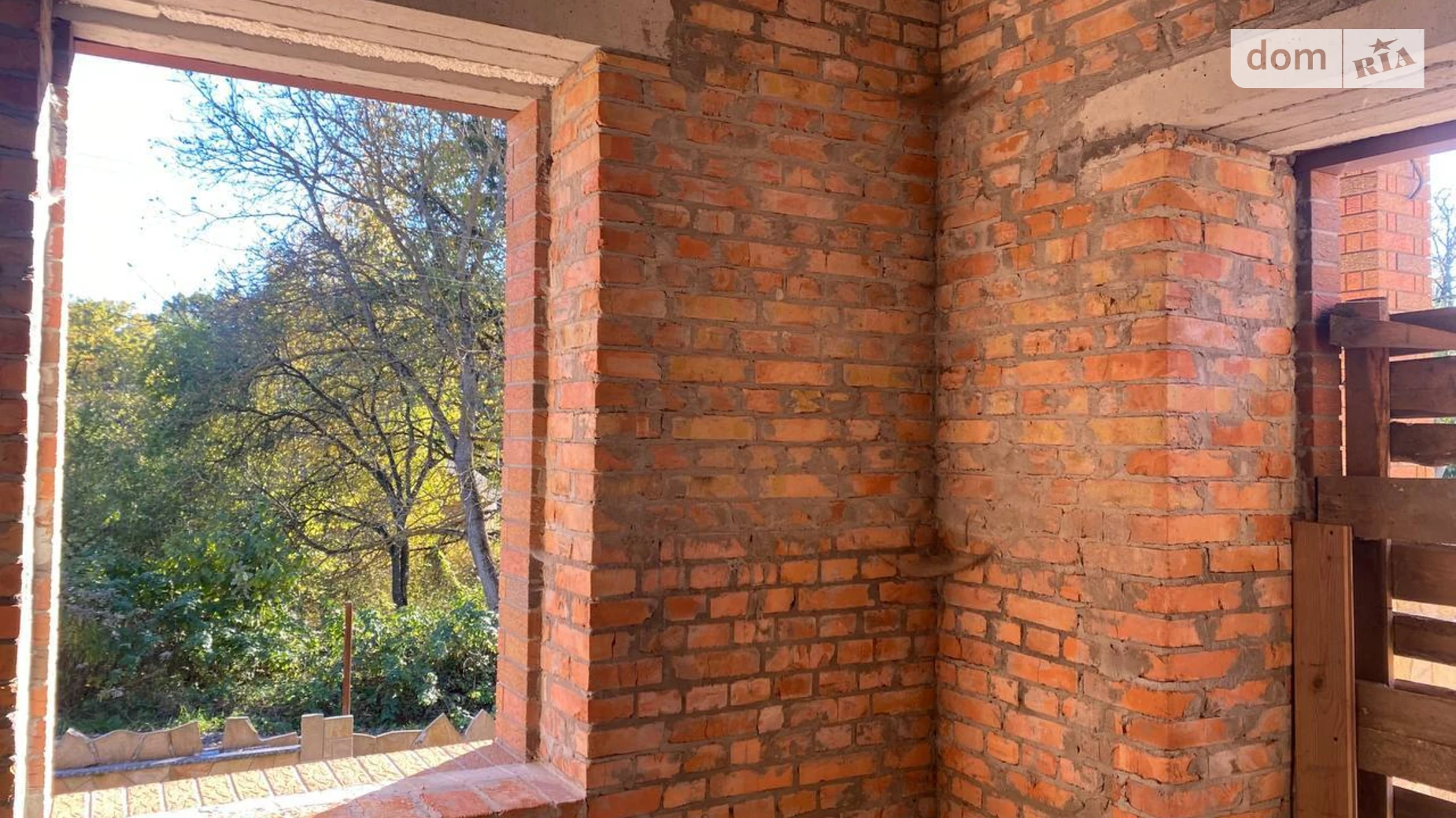 Продается дом на 2 этажа 270 кв. м с баней/сауной, цена: 233000 $ - фото 2