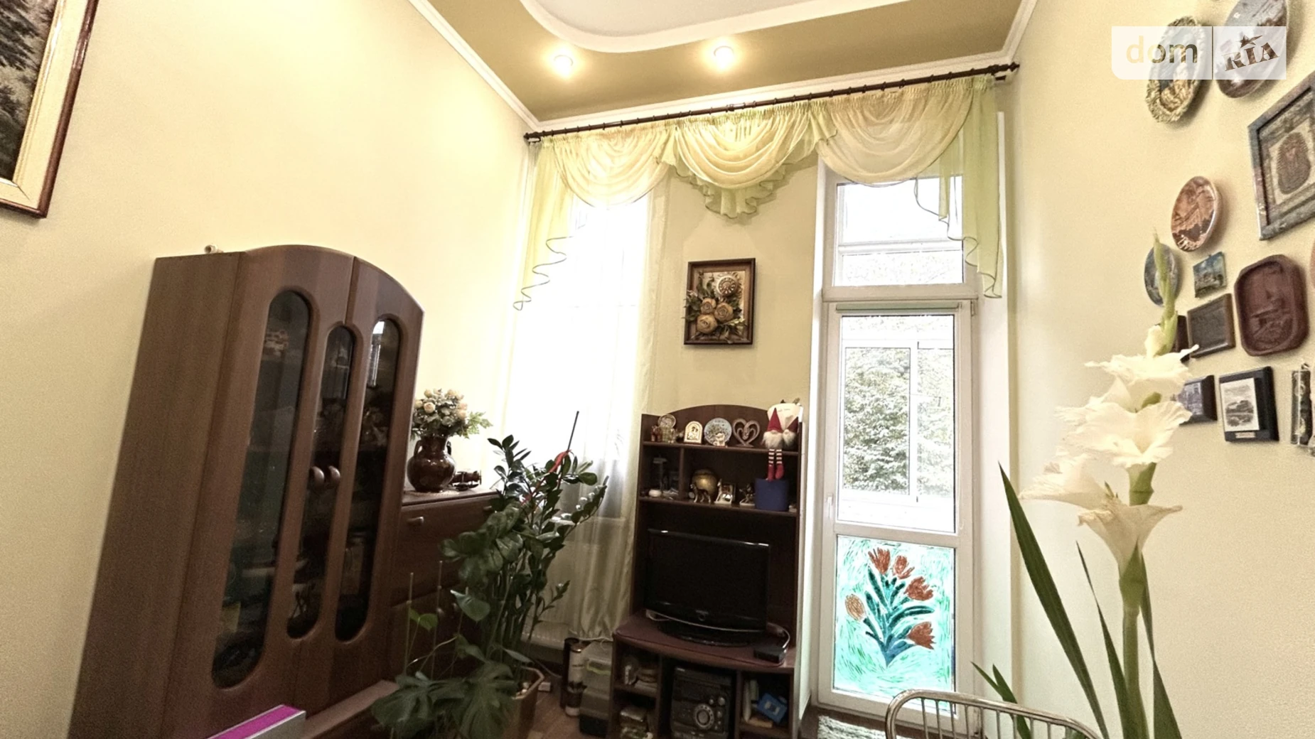 4-комнатная квартира 90.6 кв. м в Тернополе, ул. Листопадовая, 6 - фото 4