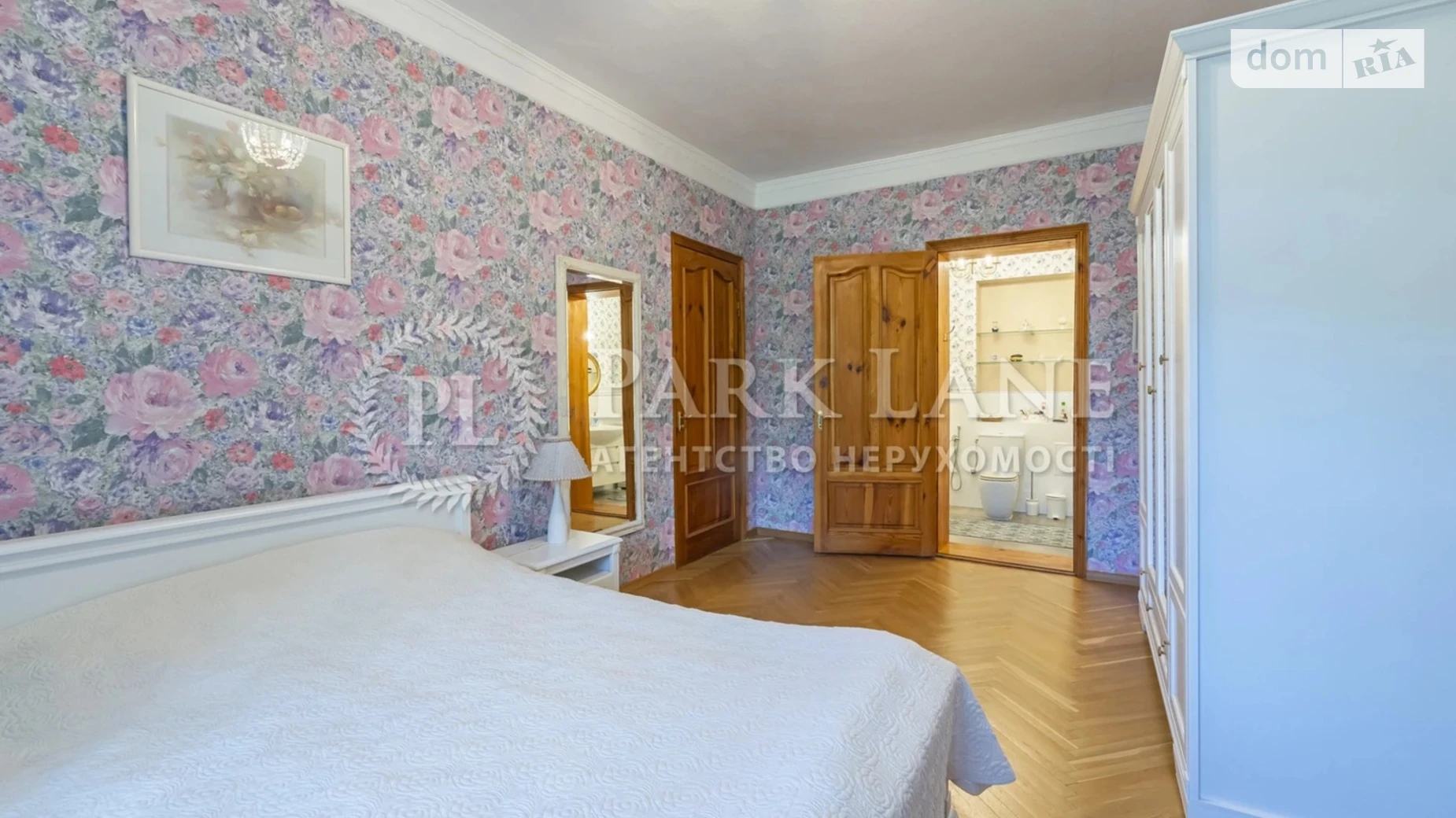 Продается 4-комнатная квартира 142.88 кв. м в Киеве, ул. Маккейна Джона, 18/2 - фото 2