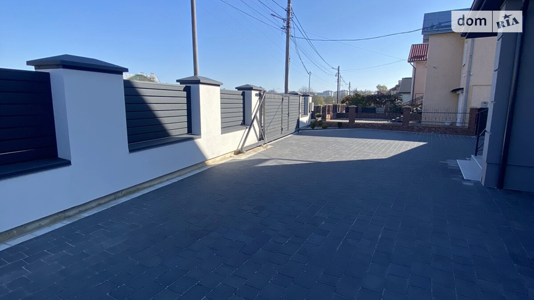 Продается дом на 2 этажа 220 кв. м с участком, цена: 230000 $ - фото 2