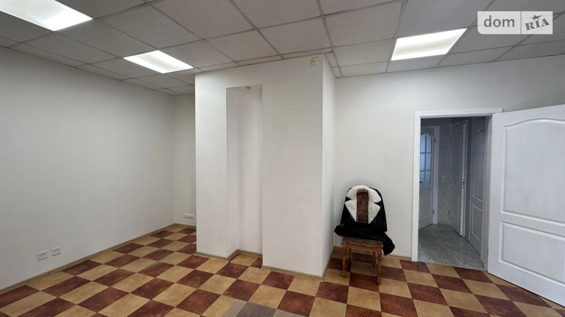 Сдается в аренду офис 53 кв. м в бизнес-центре, цена: 26000 грн - фото 5