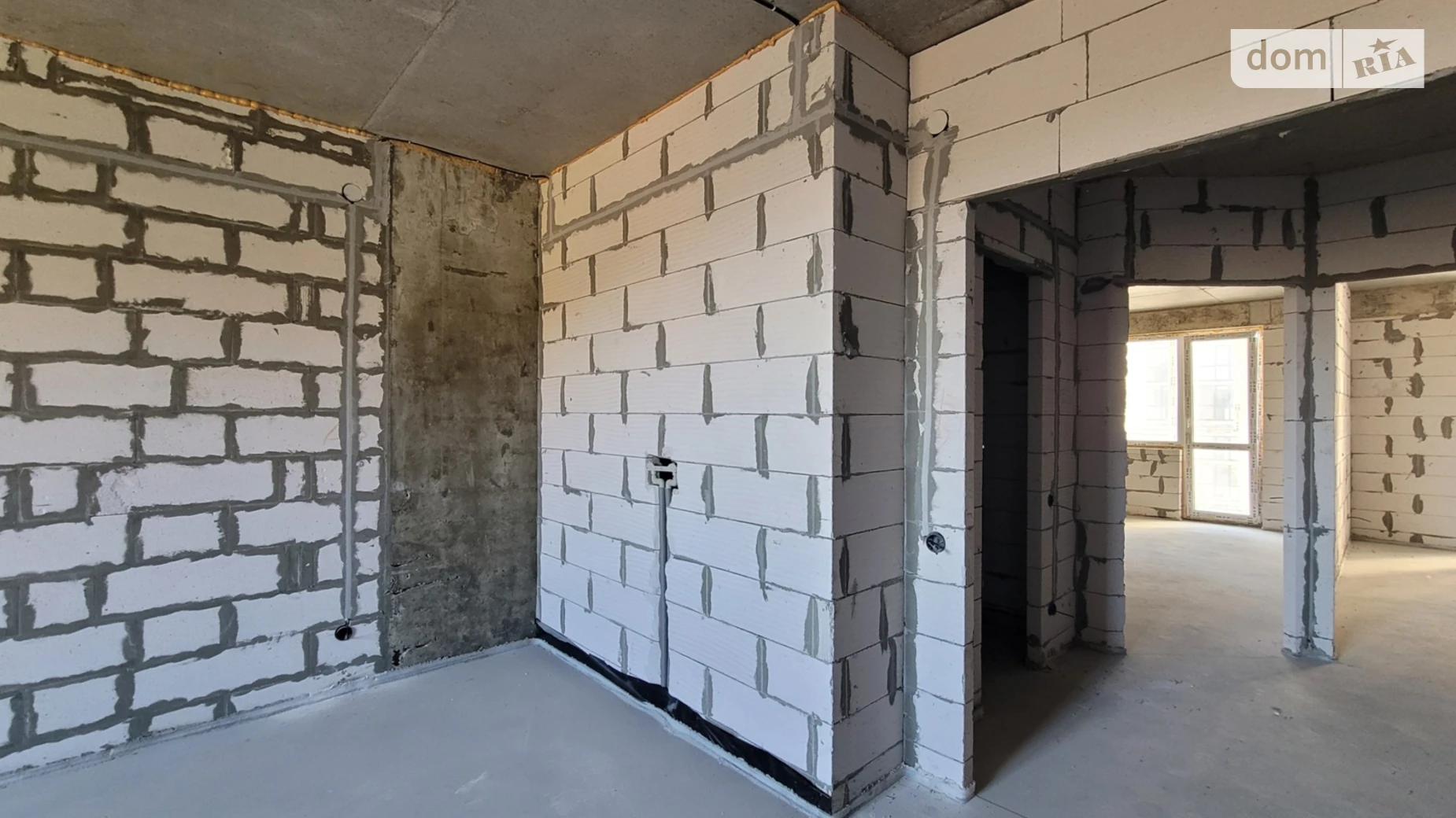 3-комнатная квартира 96 кв. м в Тернополе, ул. Чумацкая - фото 5