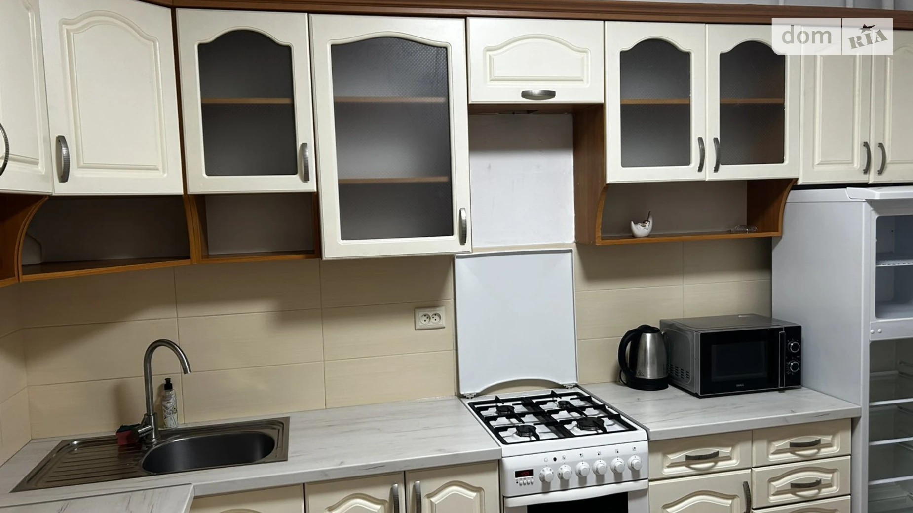 Сдается в аренду 2-комнатная квартира 60 кв. м в Ивано-Франковске, ул. Стрельцов Сечевых - фото 2